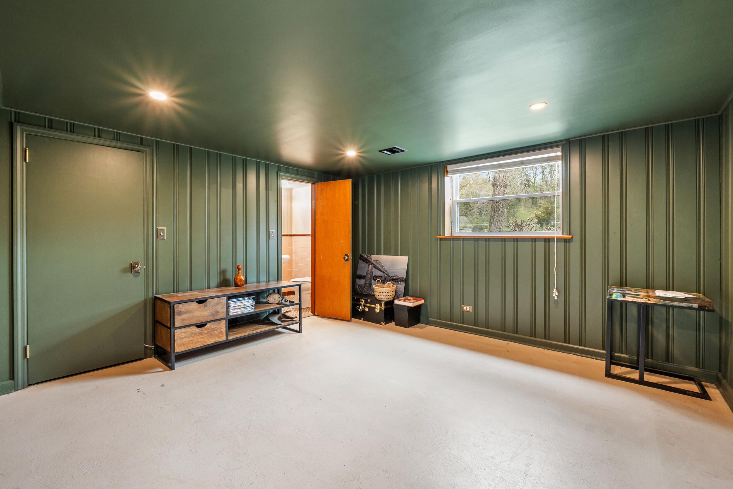1715 Hixson Pike