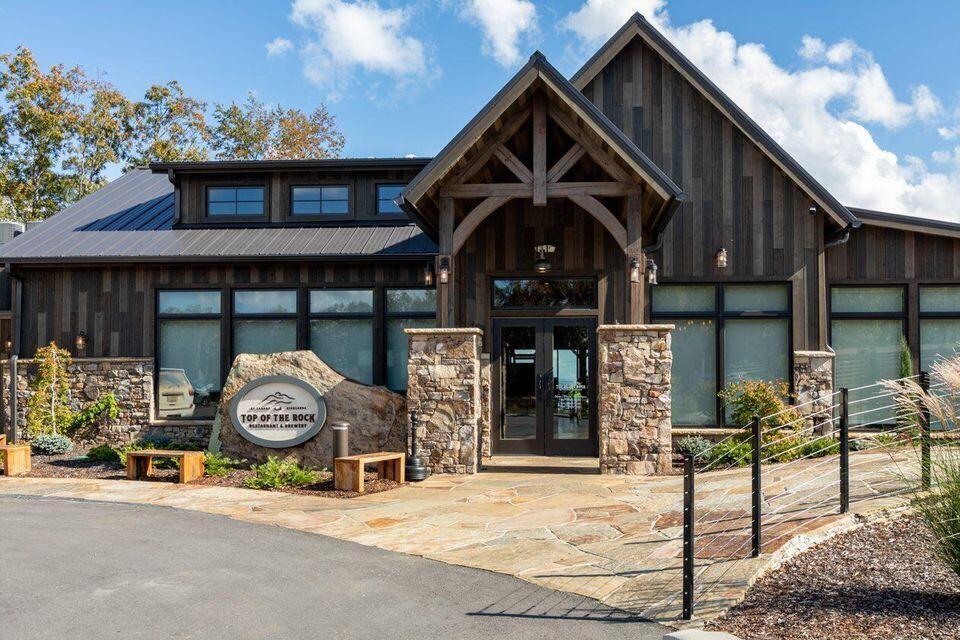 0 Pappy Road, 227,228