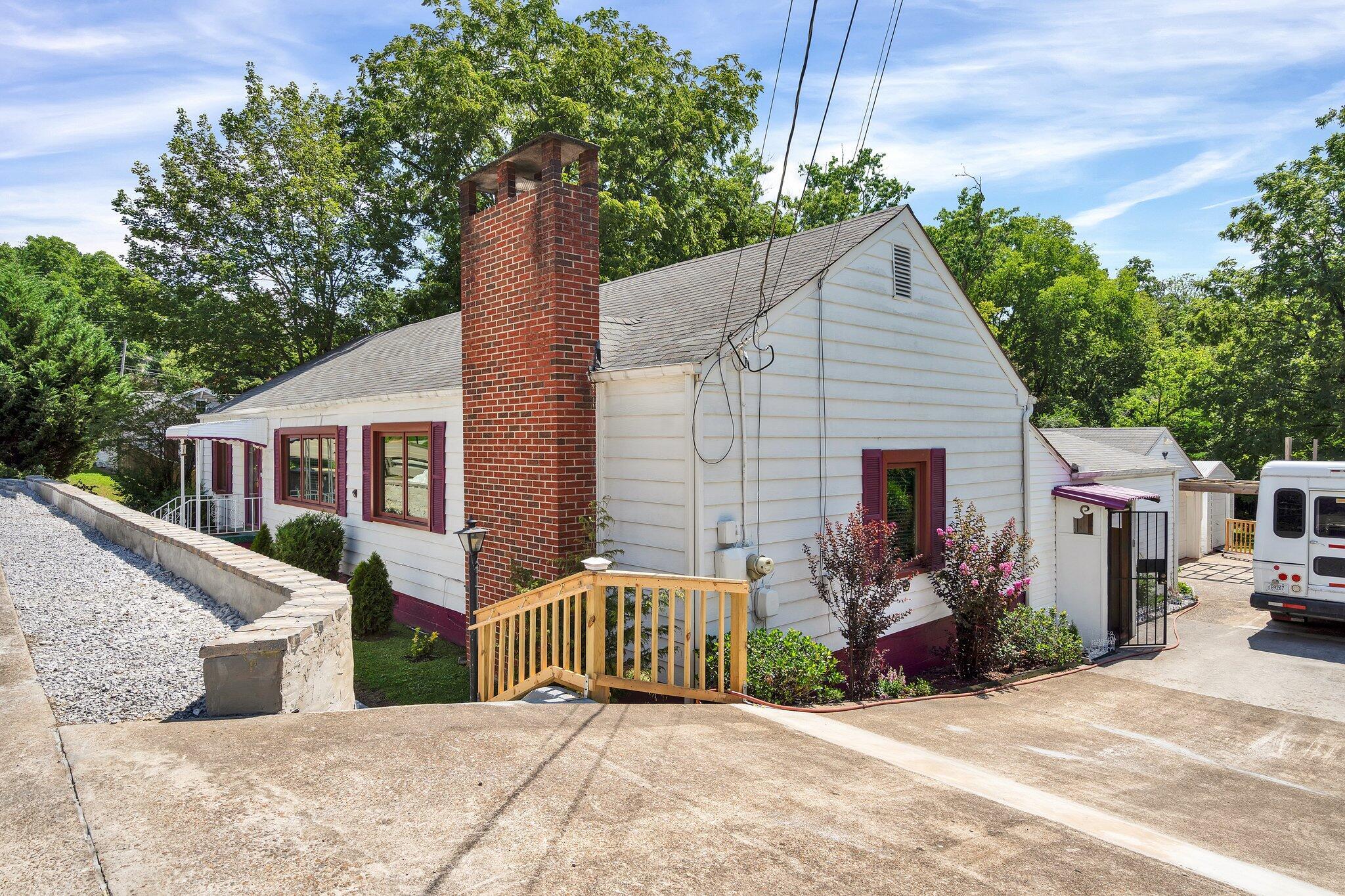 800 S Germantown Road