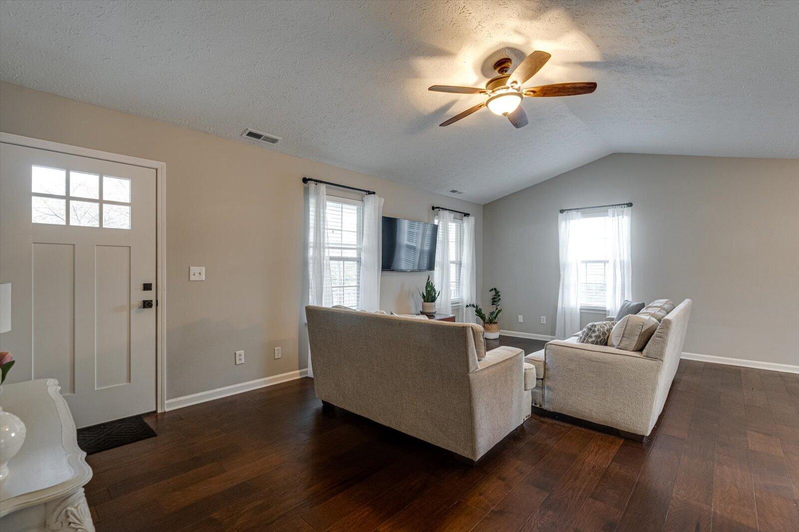 203 Darvin Lane, LaFayette