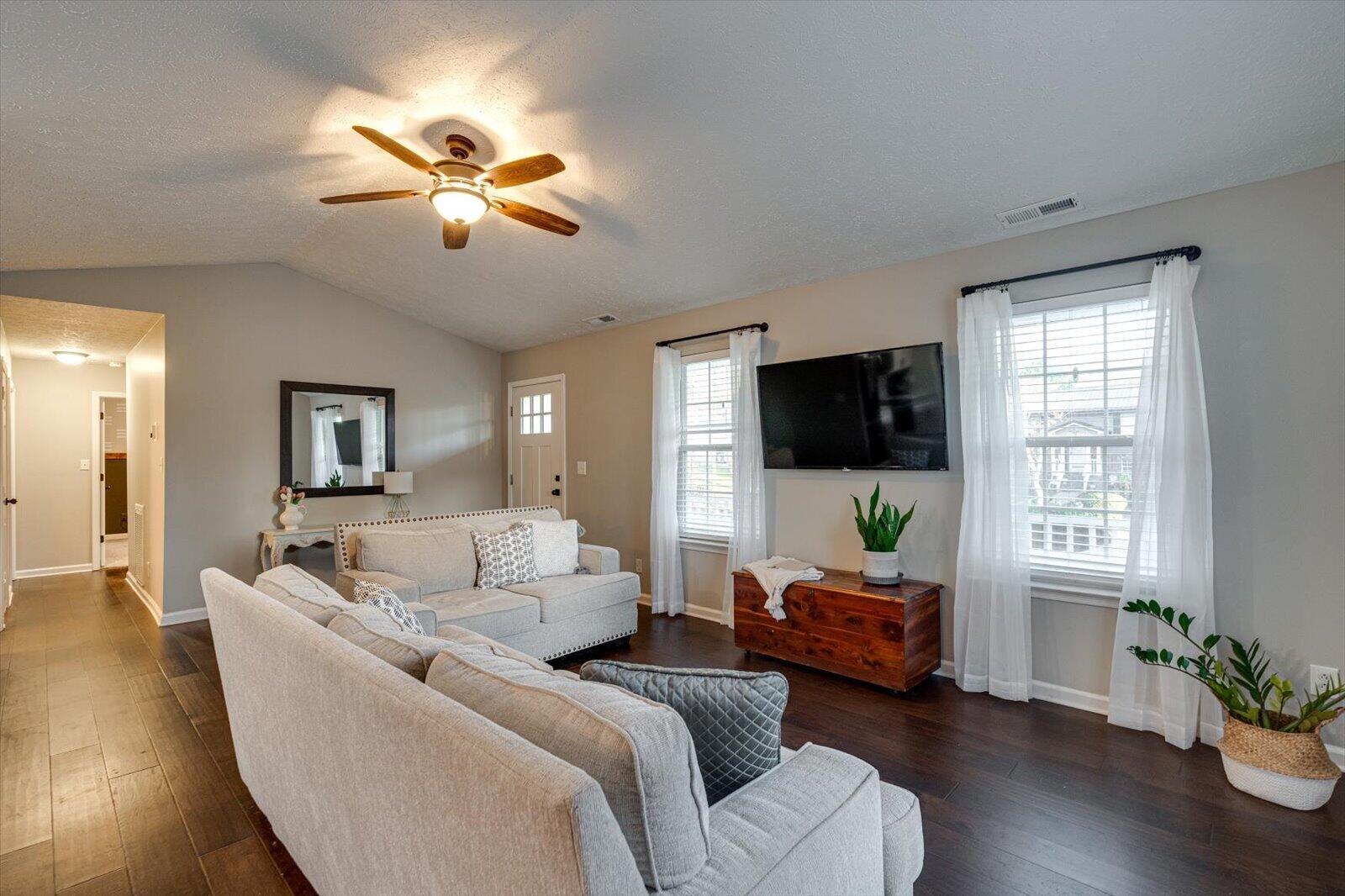 203 Darvin Lane, LaFayette