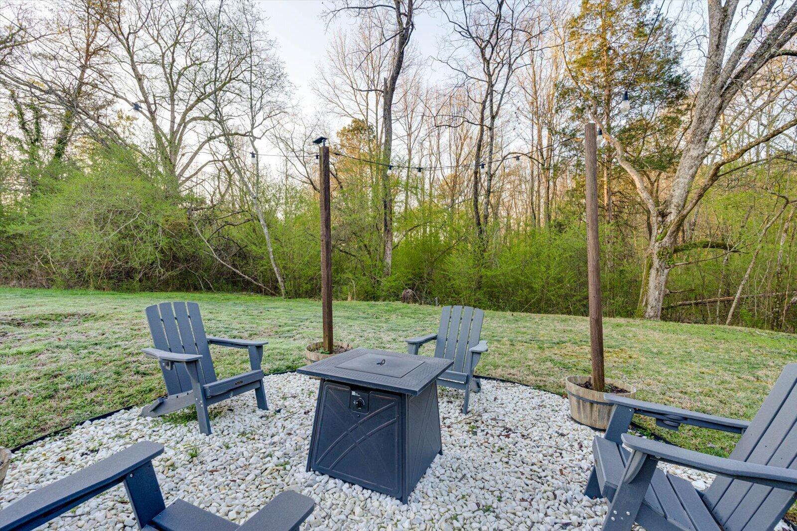 203 Darvin Lane, LaFayette