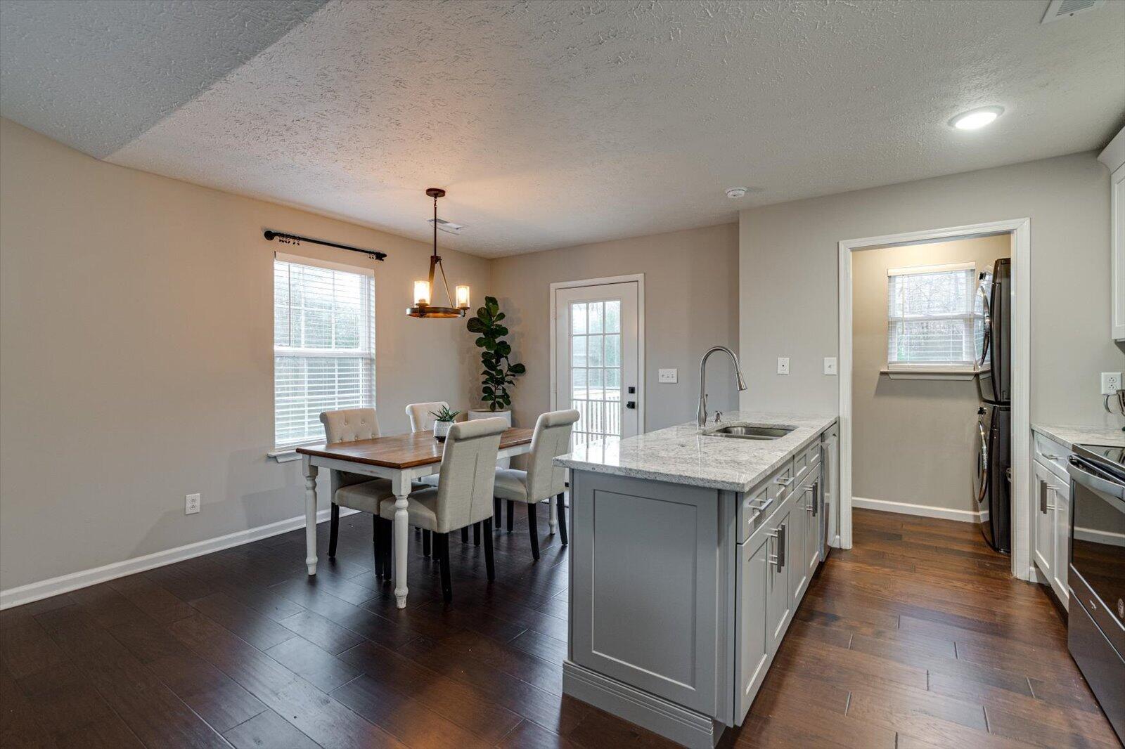 203 Darvin Lane, LaFayette