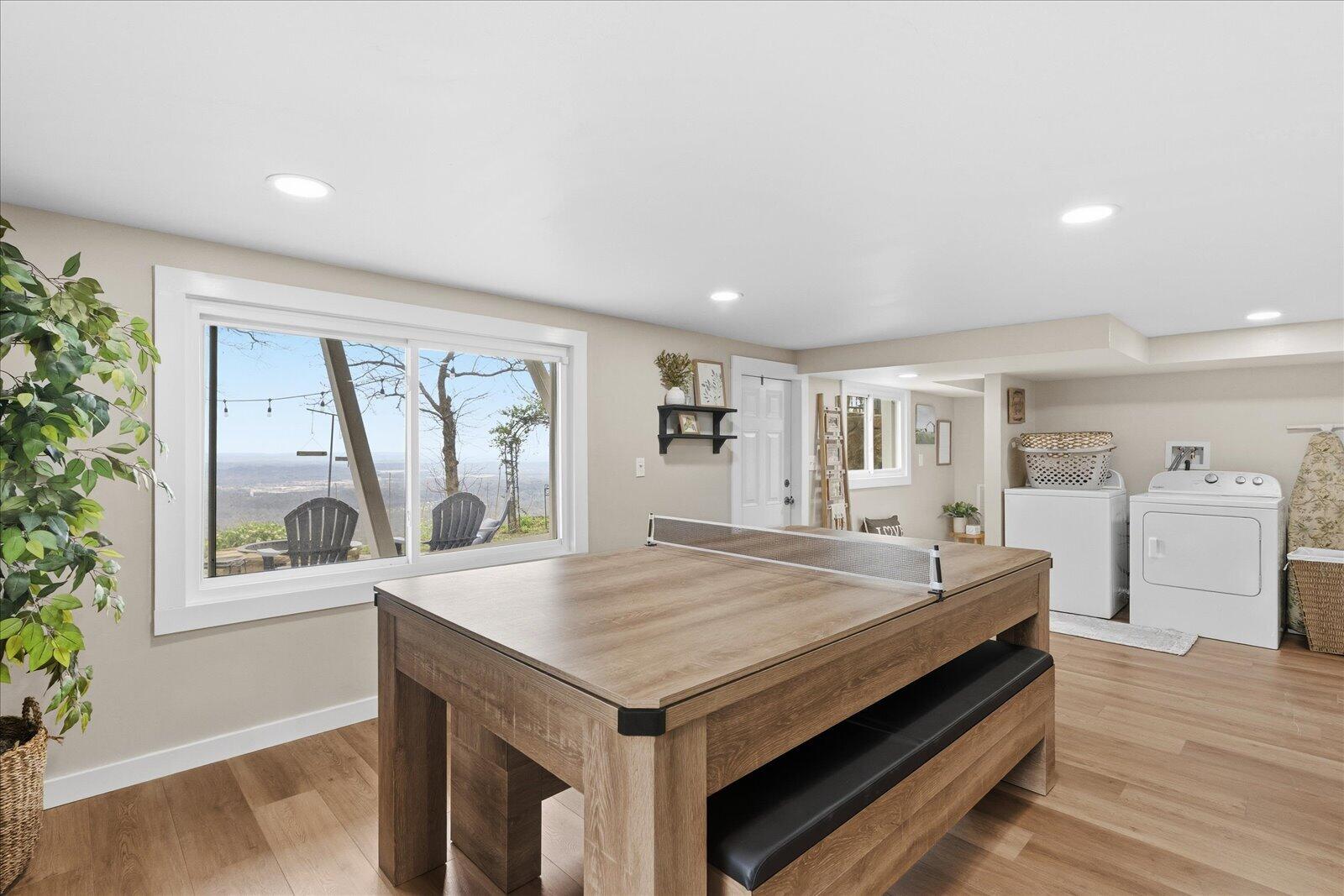6216 Forest Park Drive
