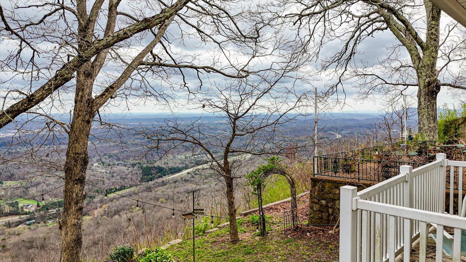 6216 Forest Park Drive