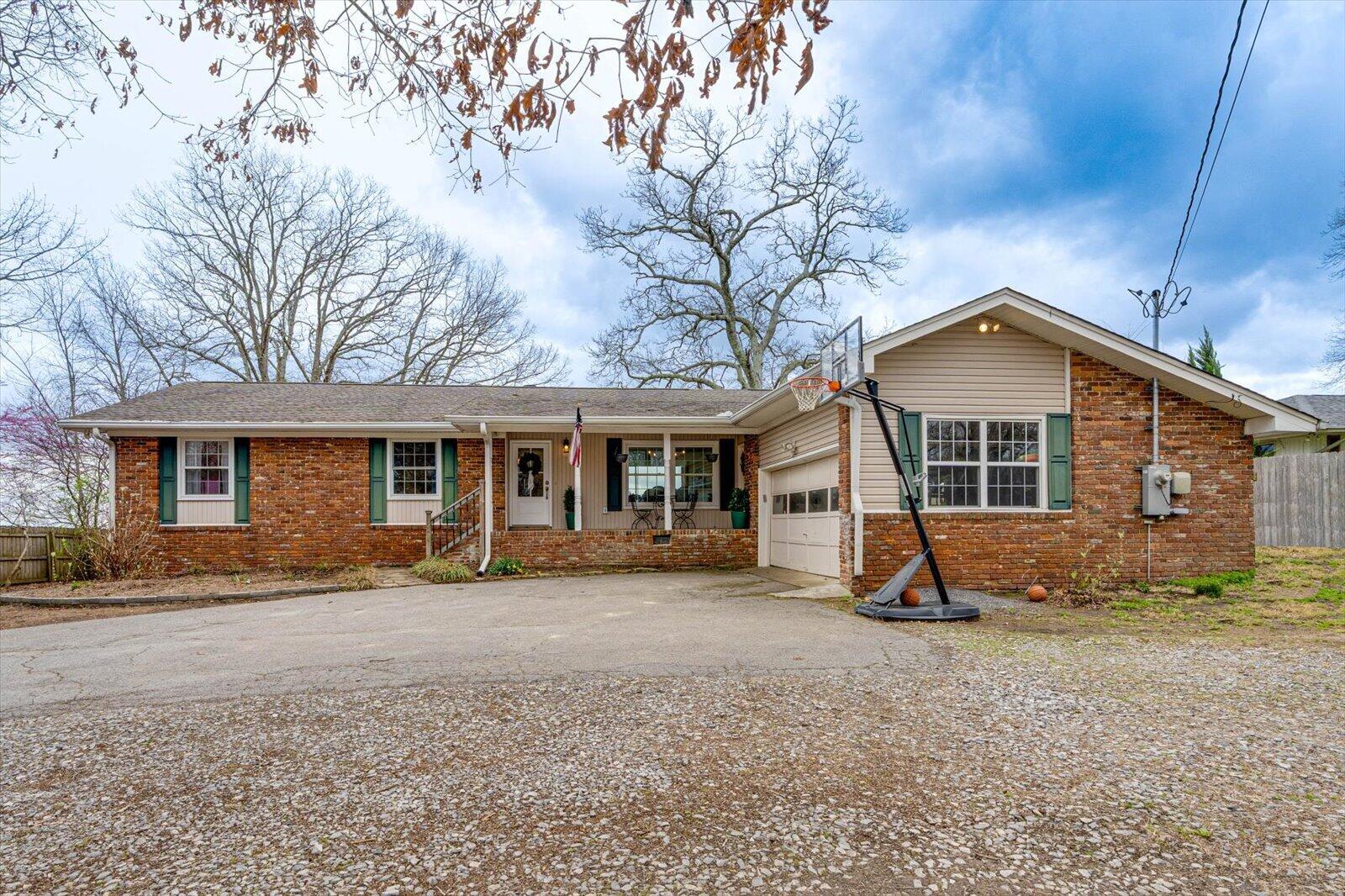 6216 Forest Park Drive