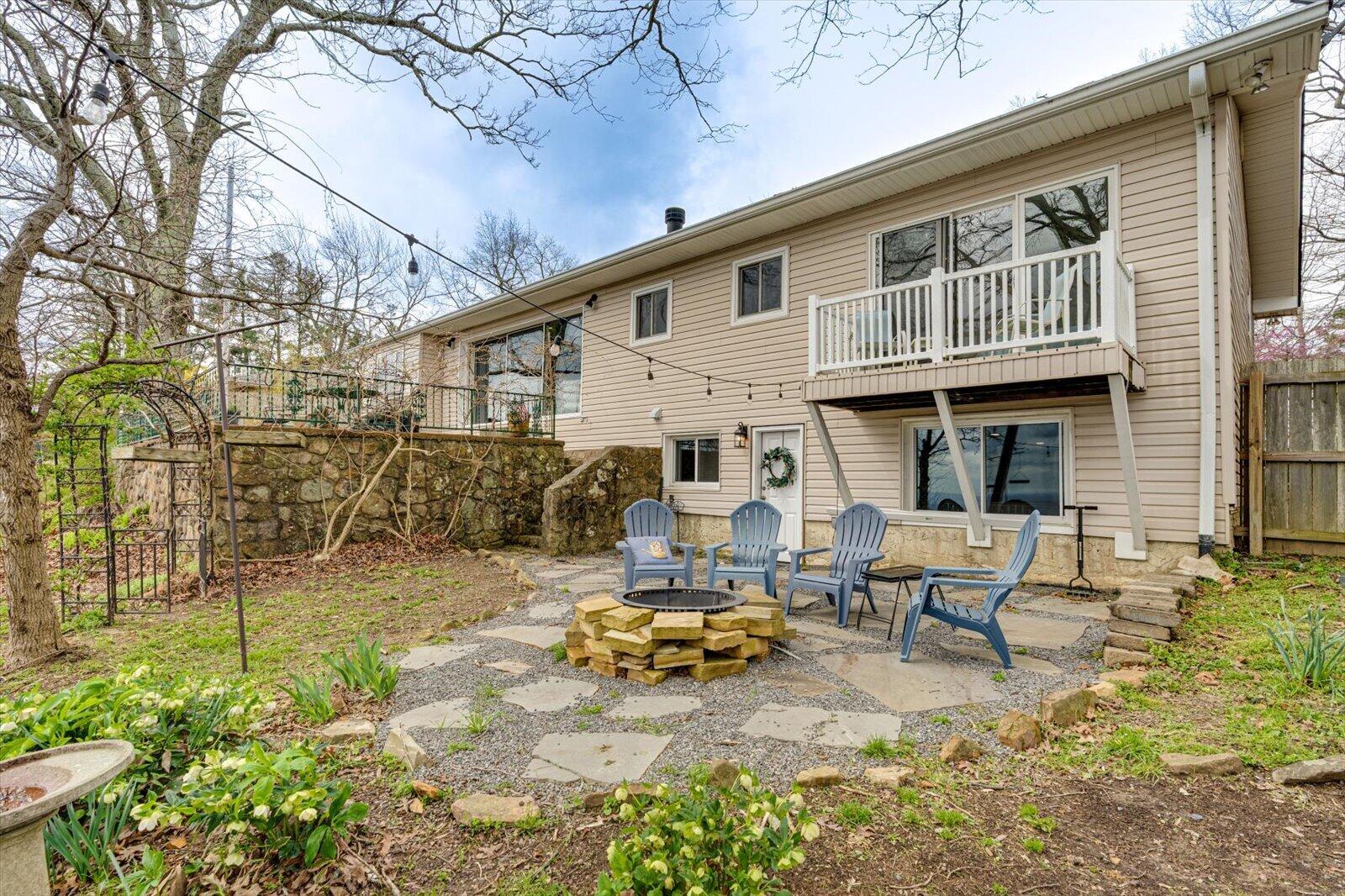 6216 Forest Park Drive