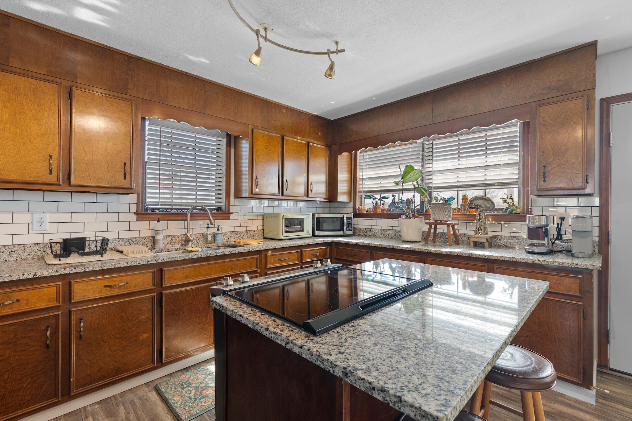 8810 Great Family Trail