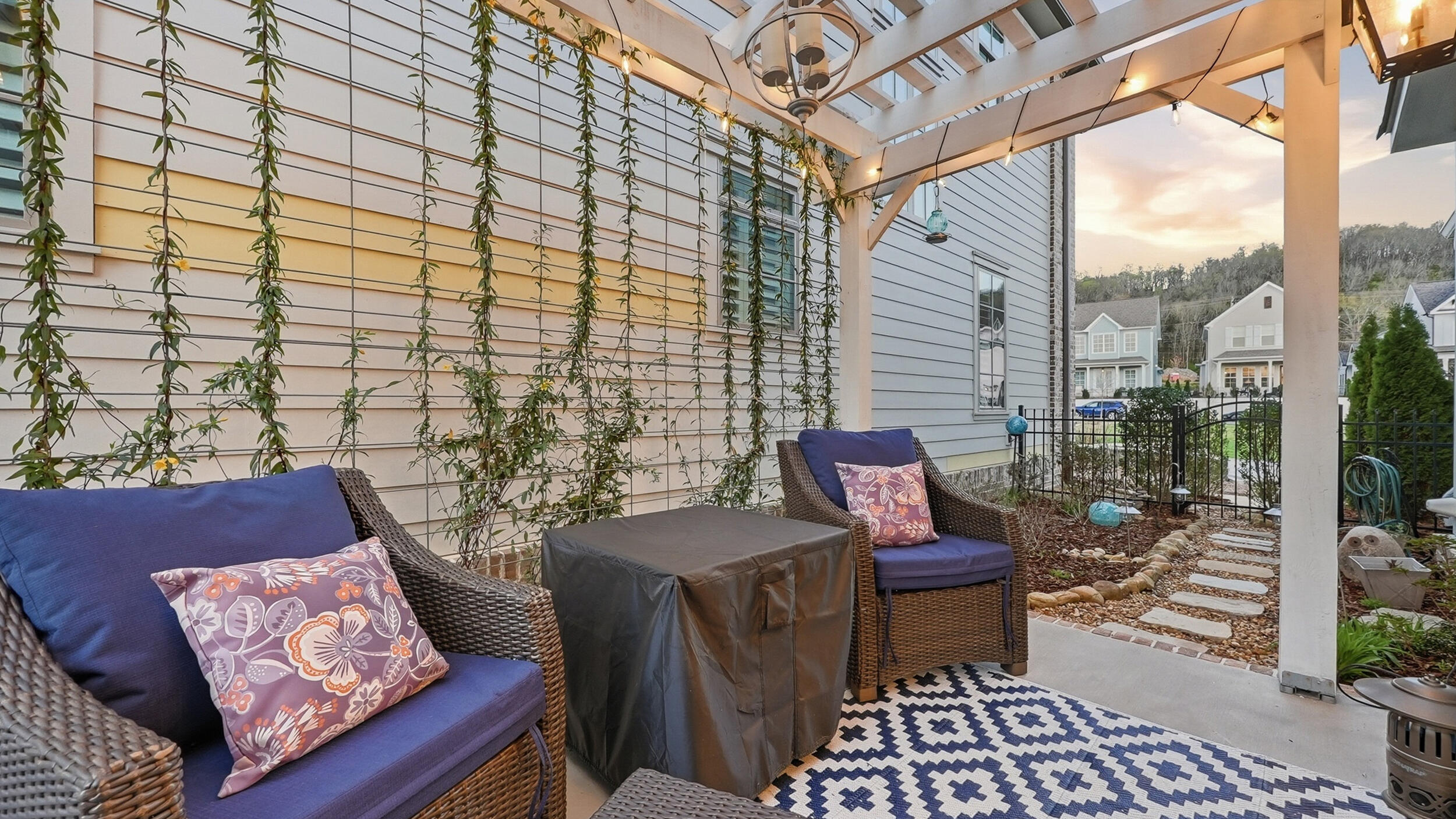 6814 Betsy Lane