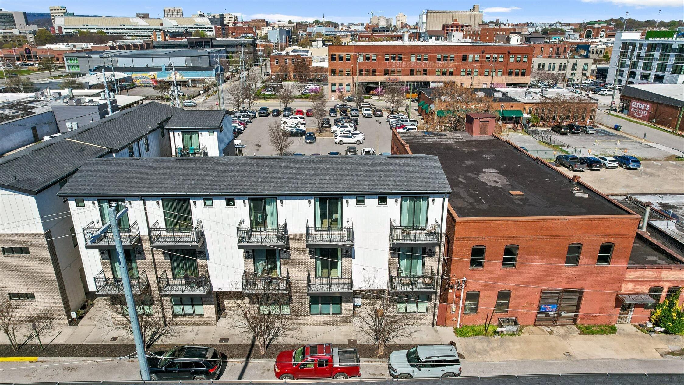 209 W 16th Street