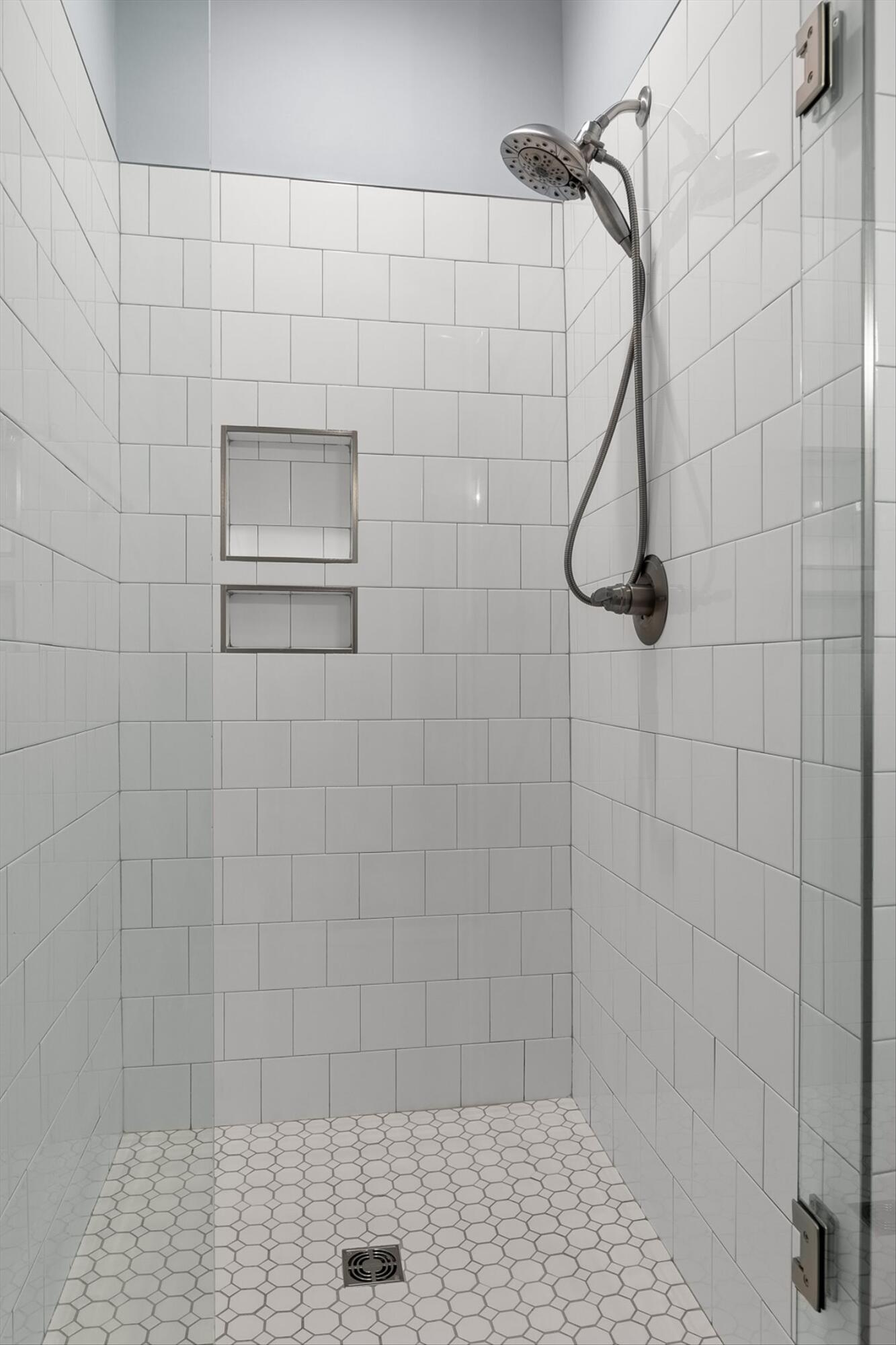 209 W 16th Street