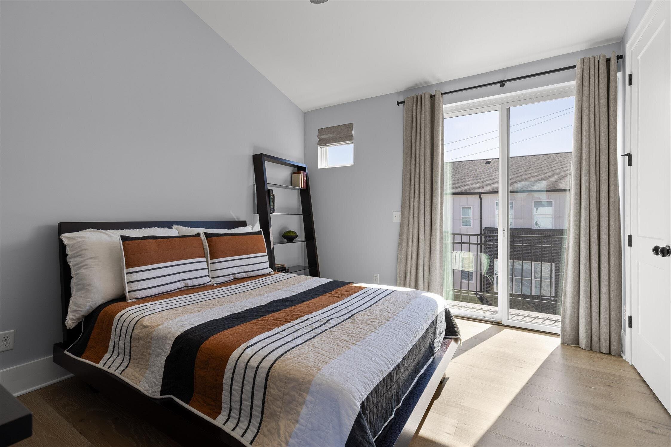 209 W 16th Street