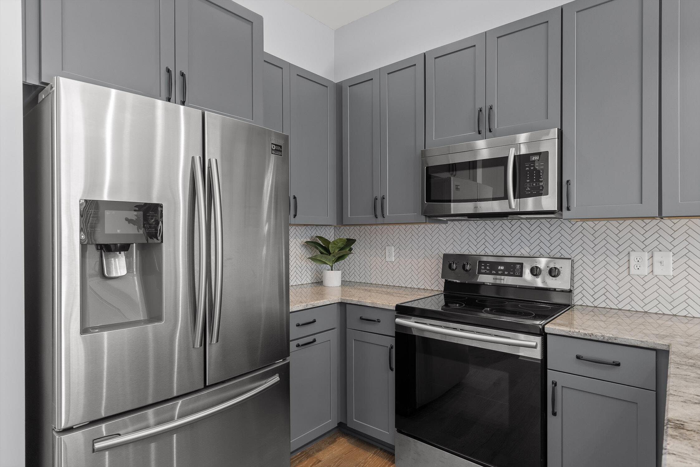 209 W 16th Street