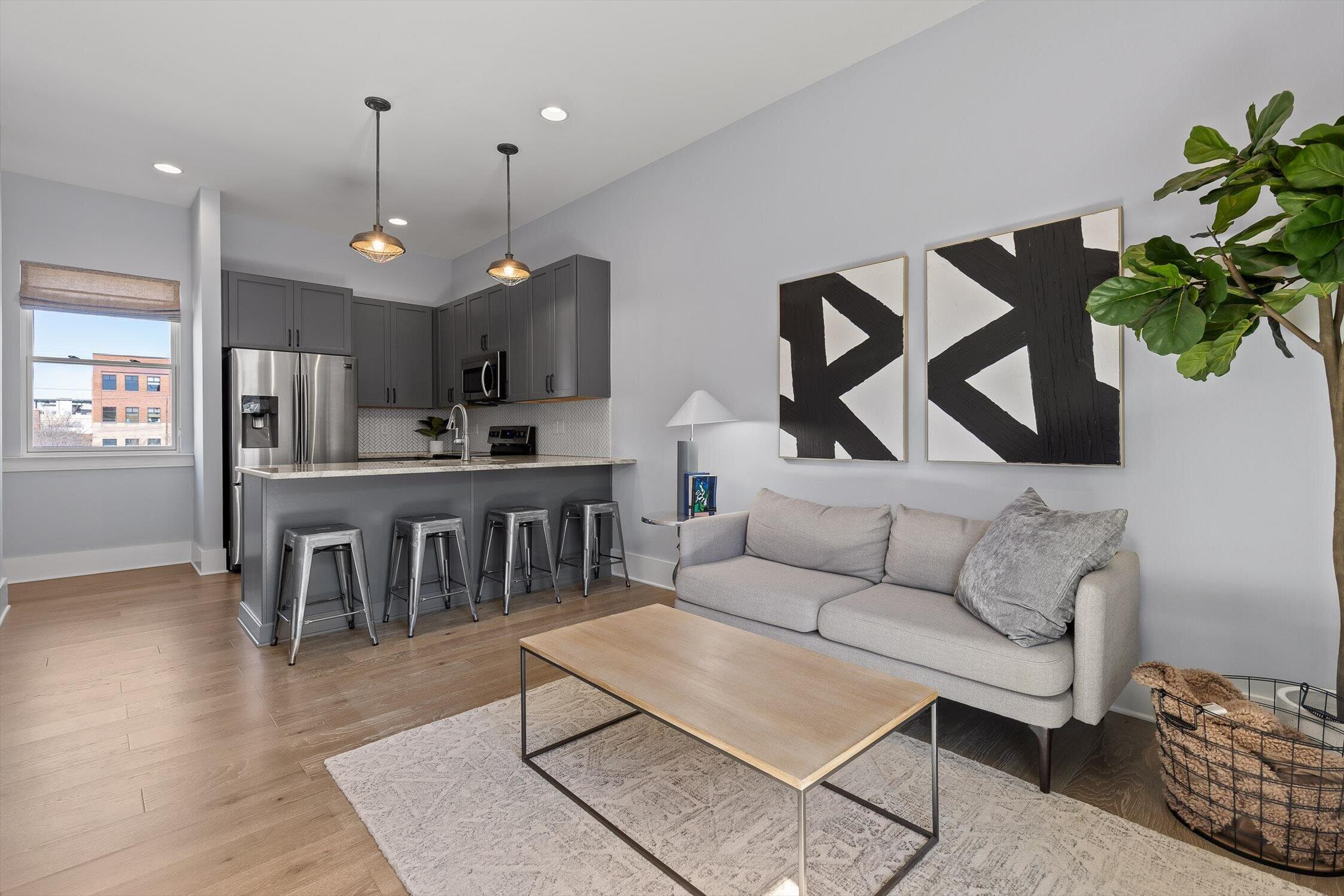 209 W 16th Street