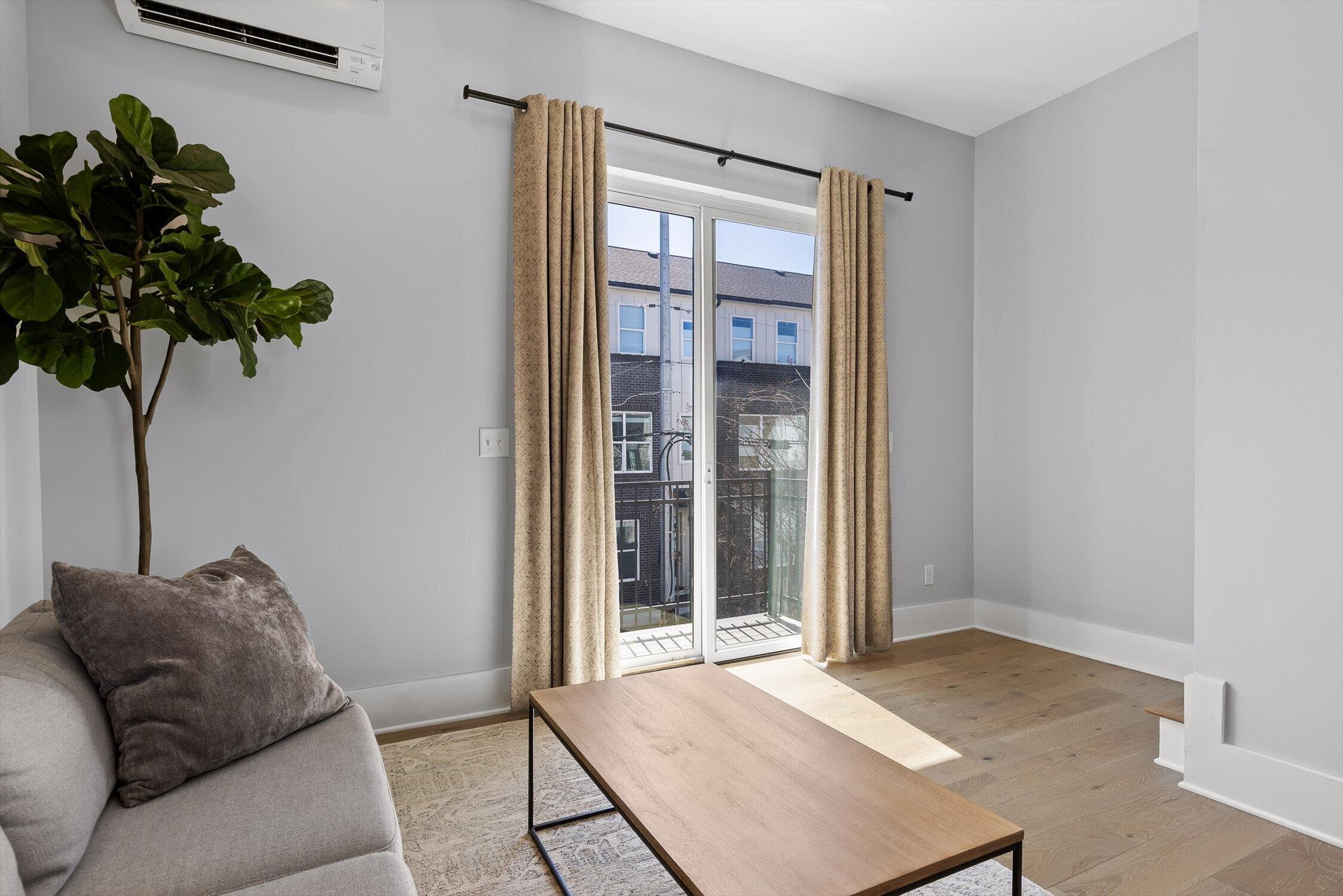 209 W 16th Street