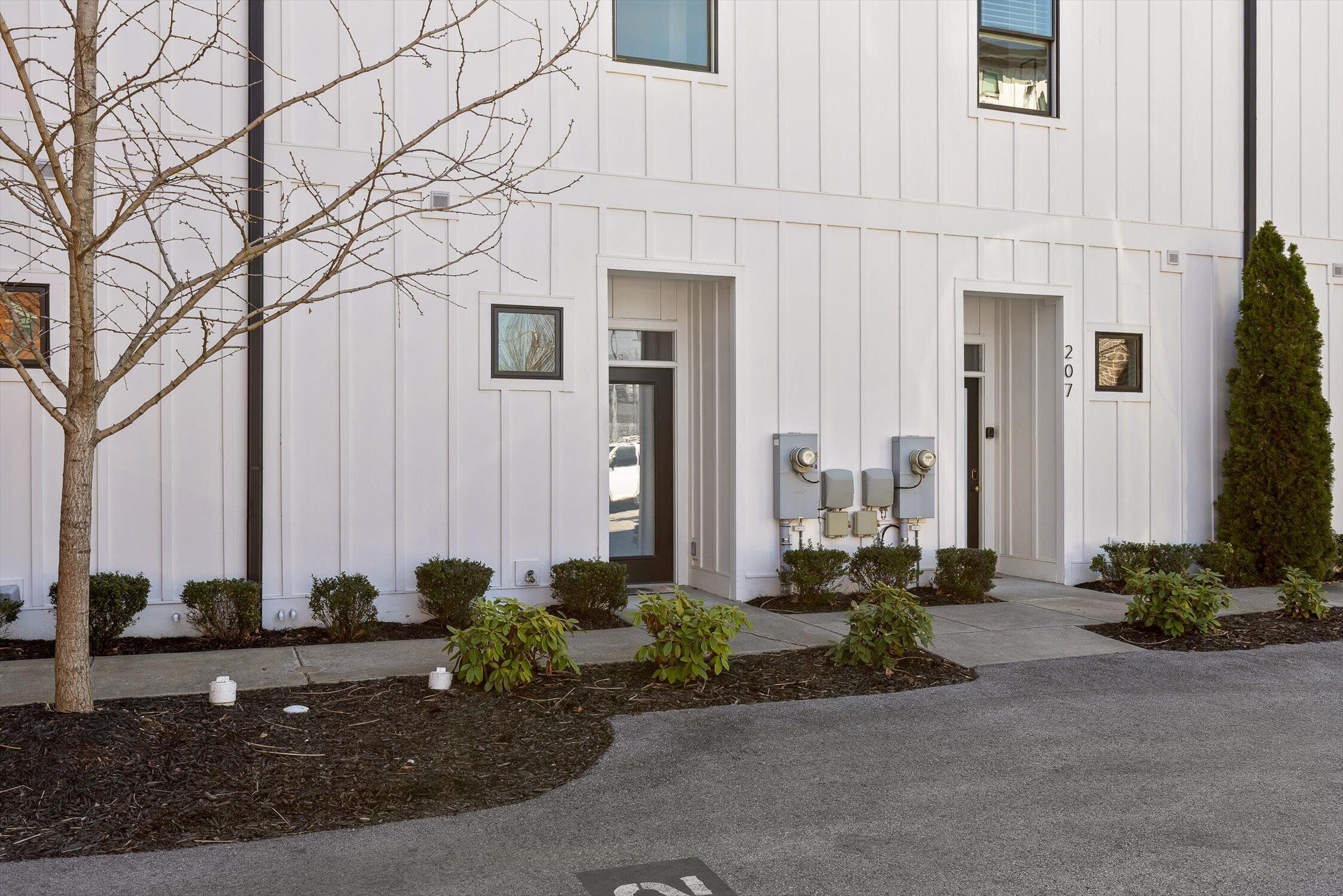209 W 16th Street