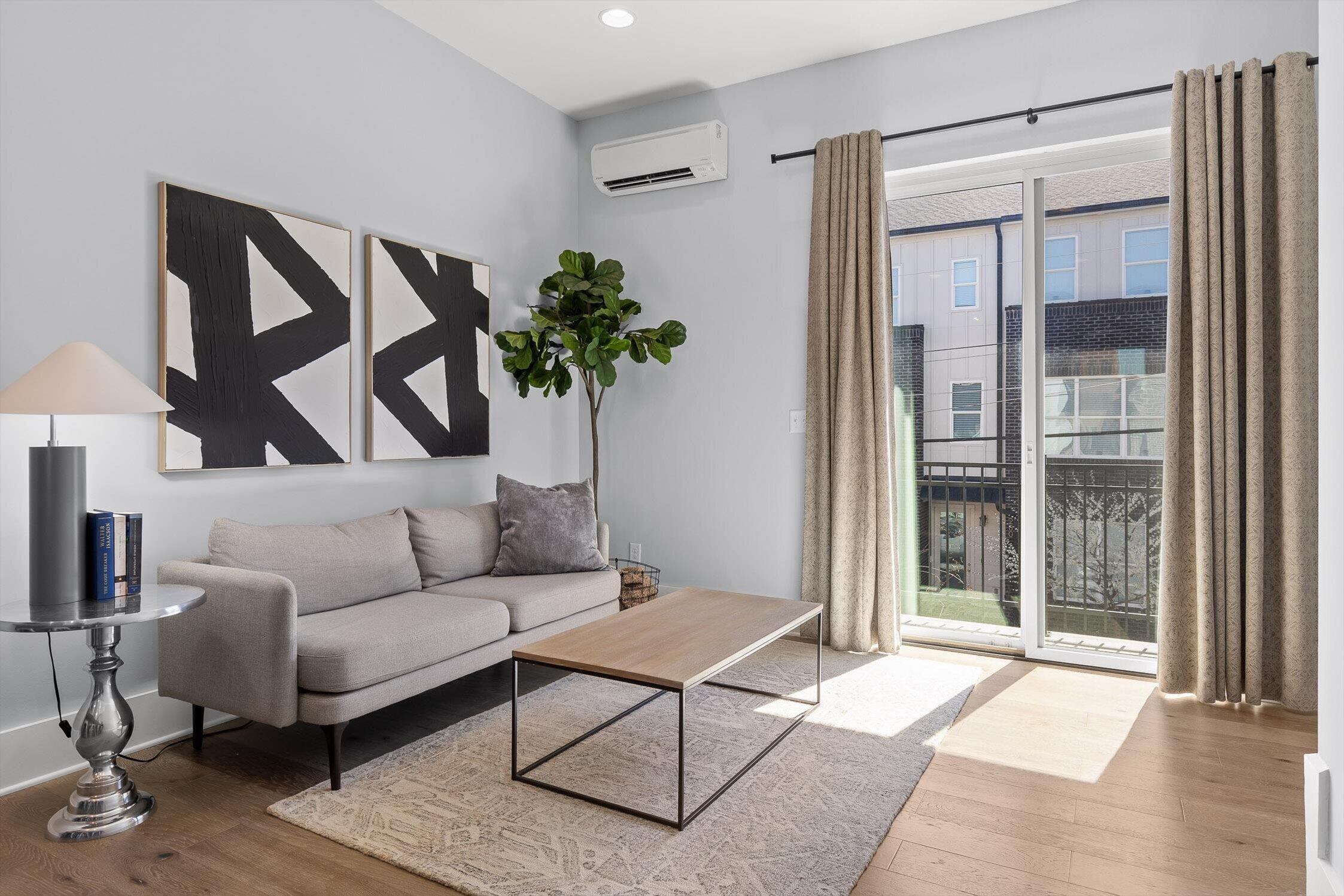 209 W 16th Street