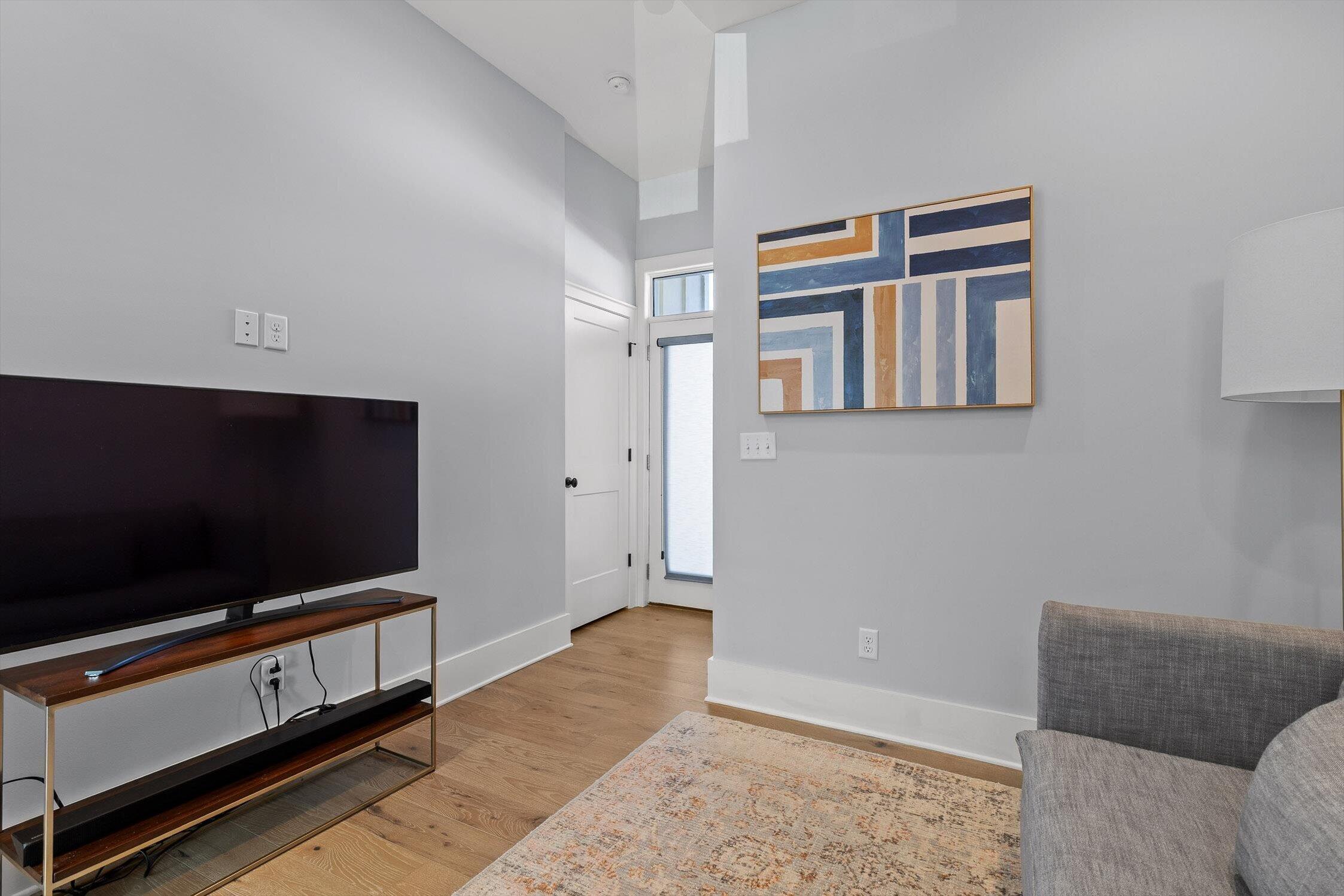 209 W 16th Street