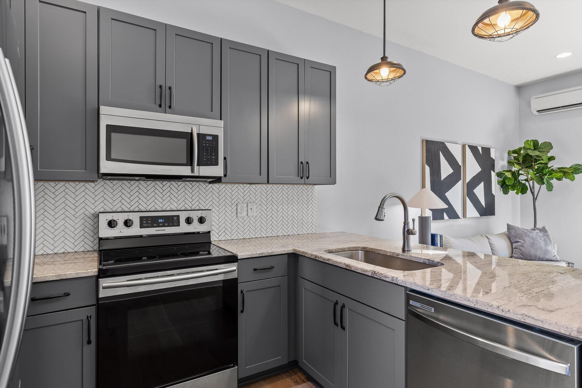 209 W 16th Street