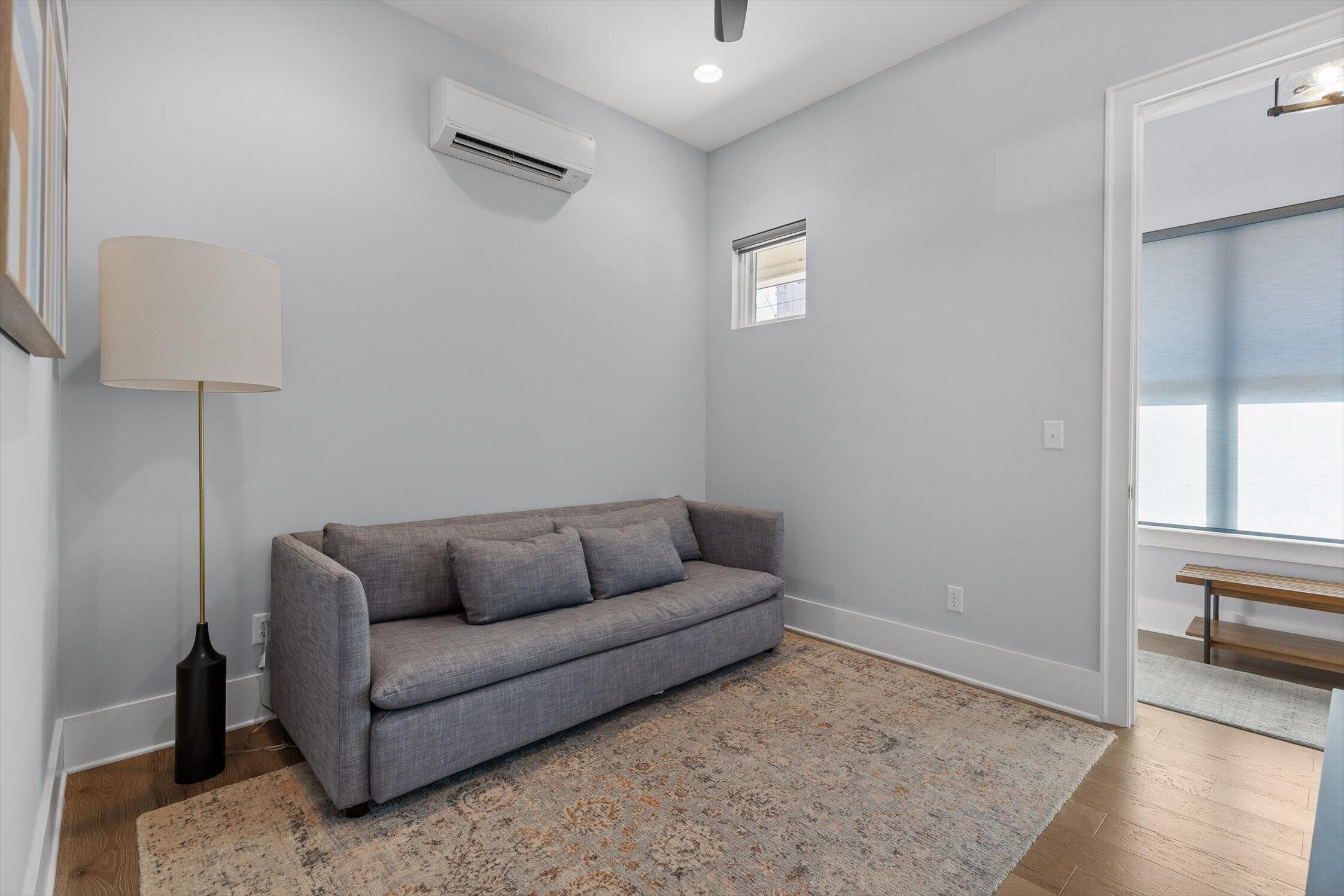 209 W 16th Street