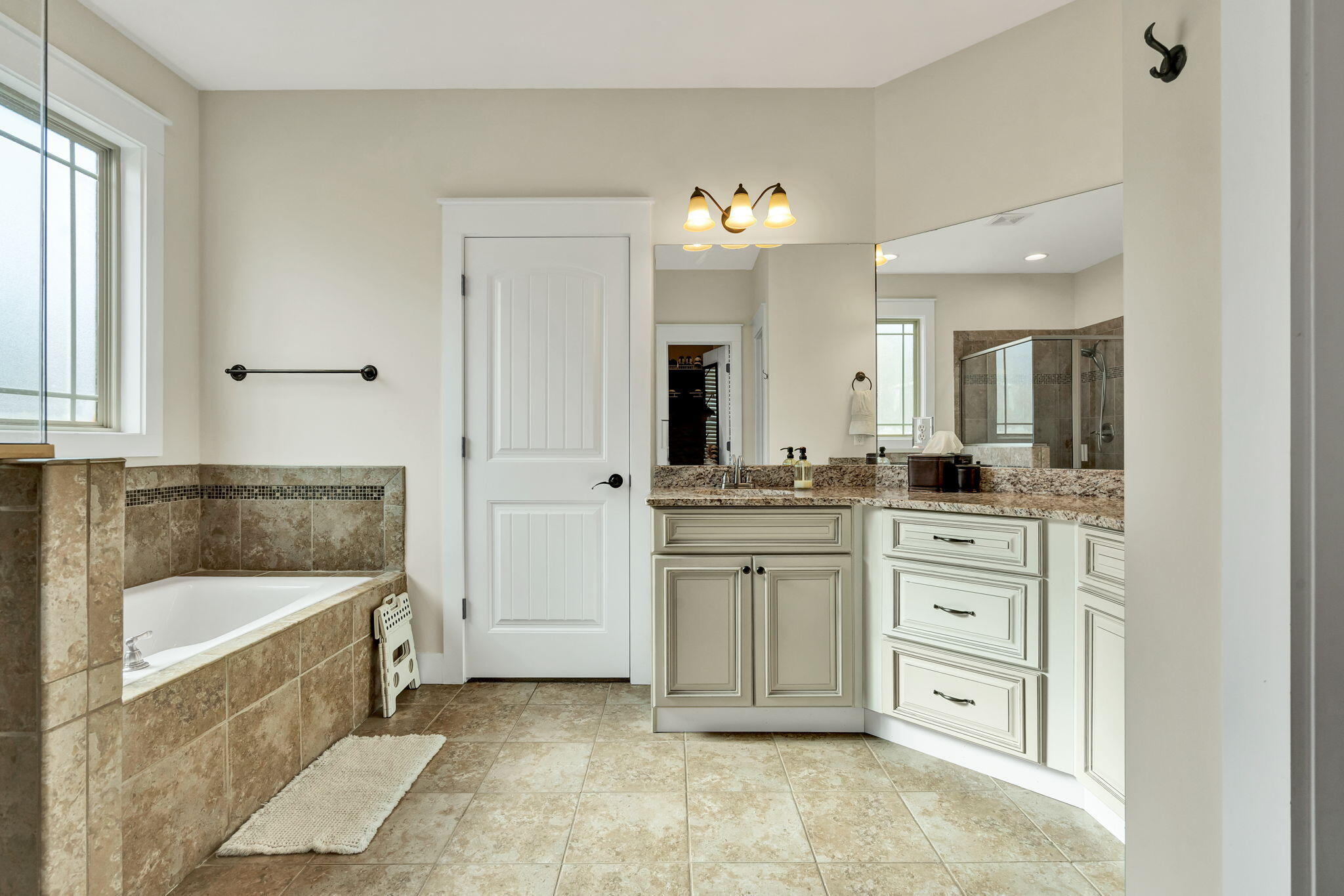 4517 Wellesley Drive