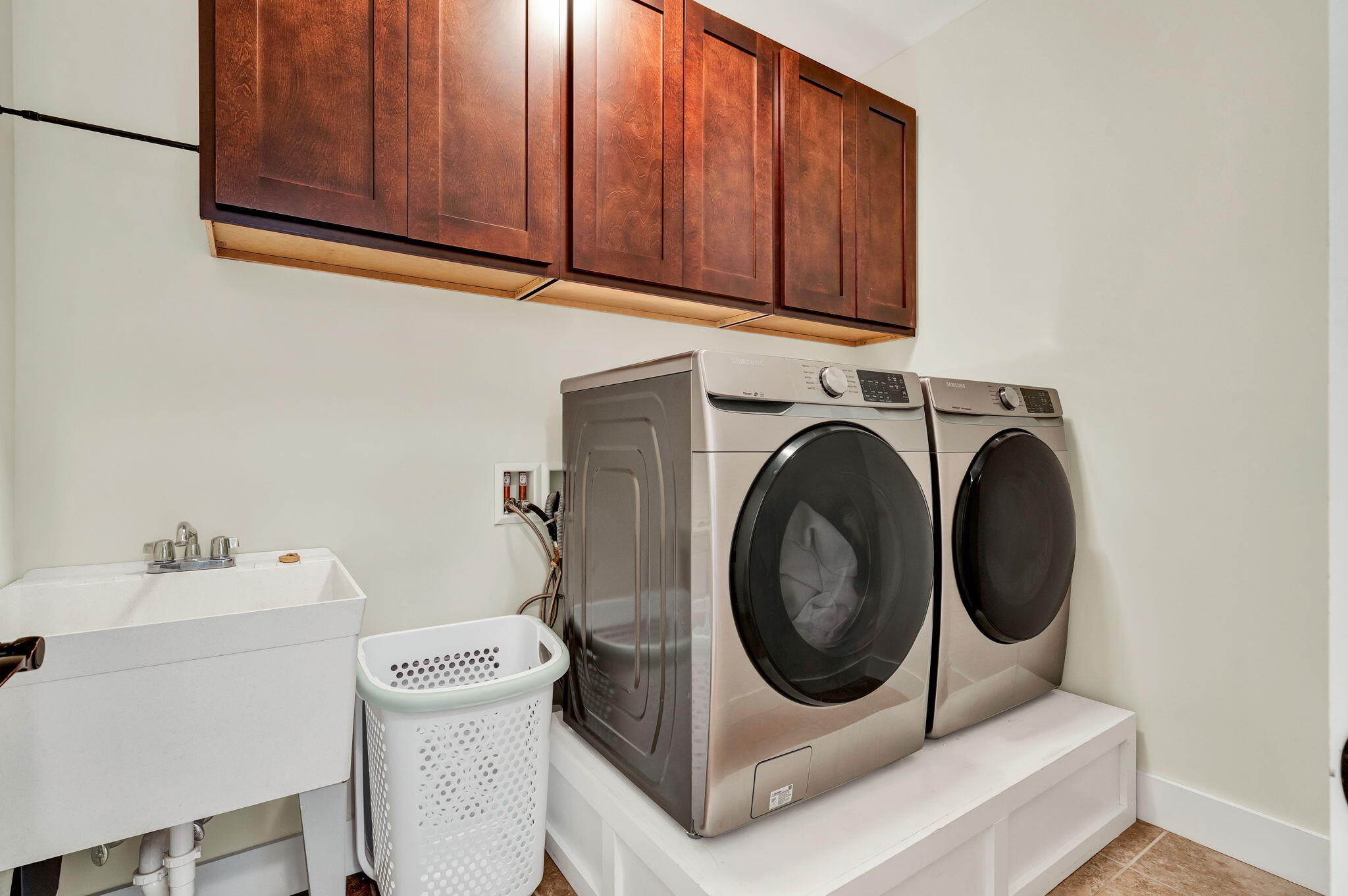 4517 Wellesley Drive