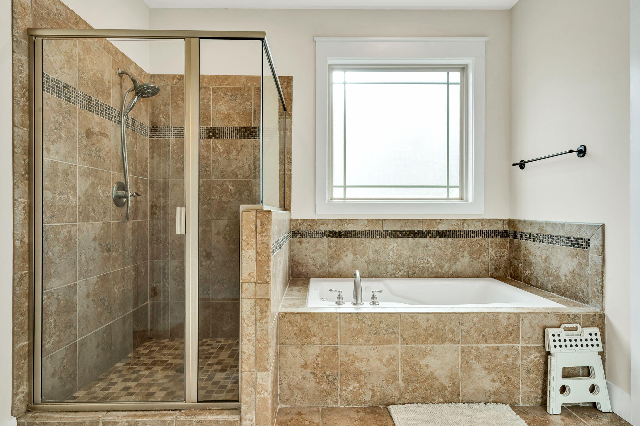 4517 Wellesley Drive