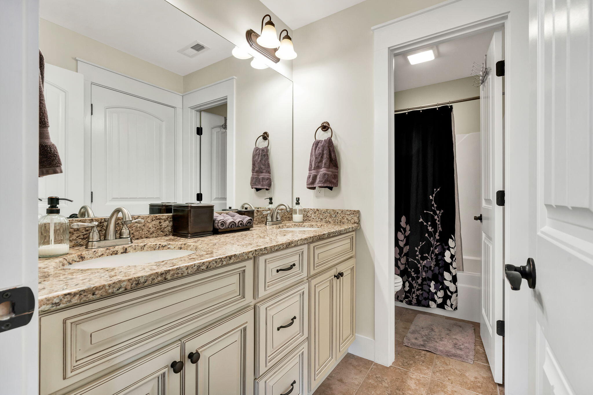 4517 Wellesley Drive