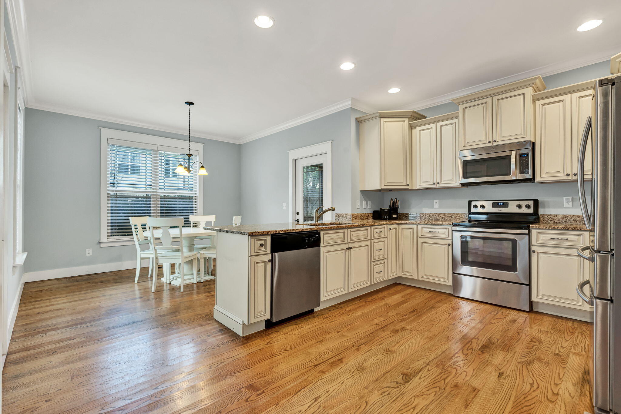 4517 Wellesley Drive