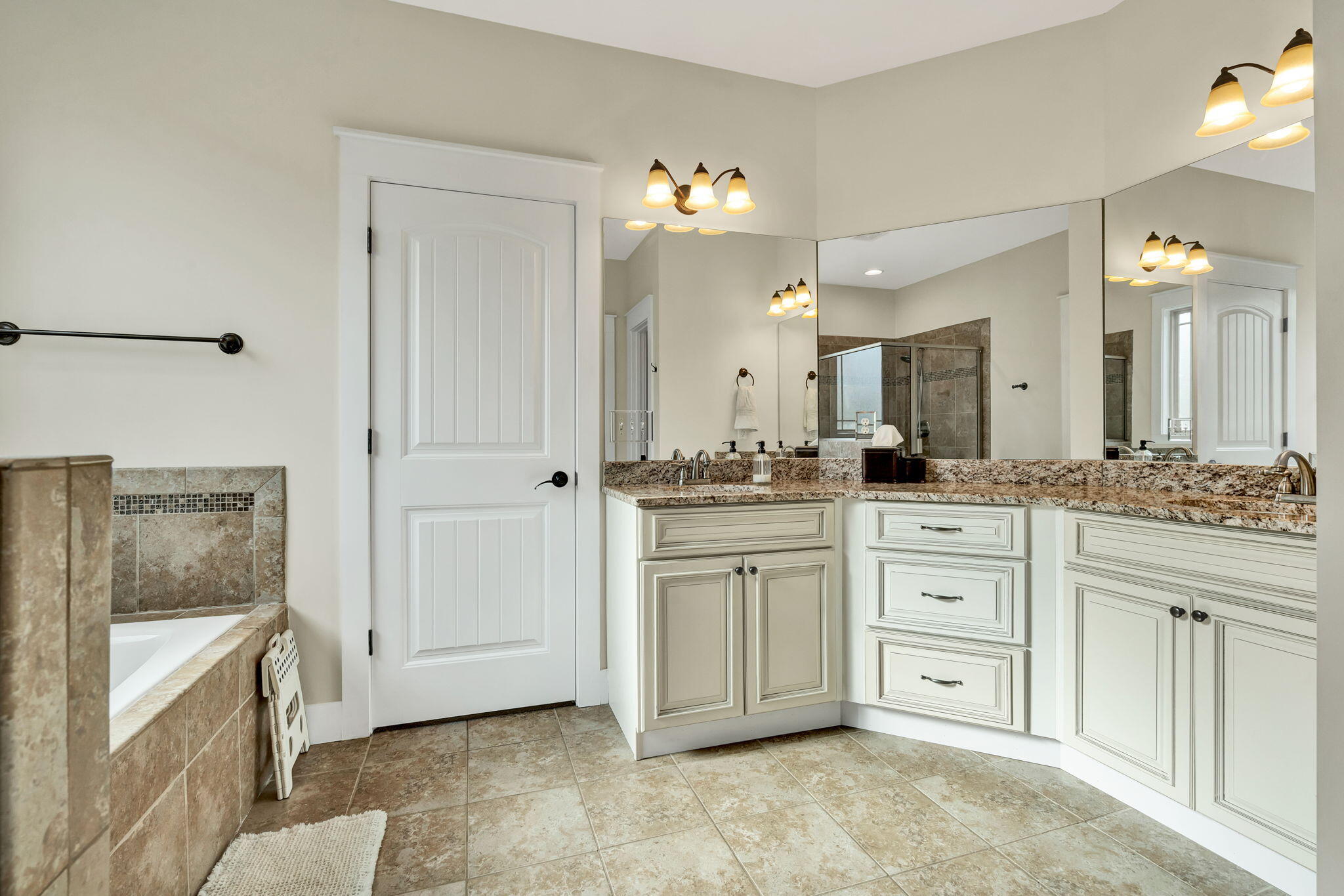 4517 Wellesley Drive