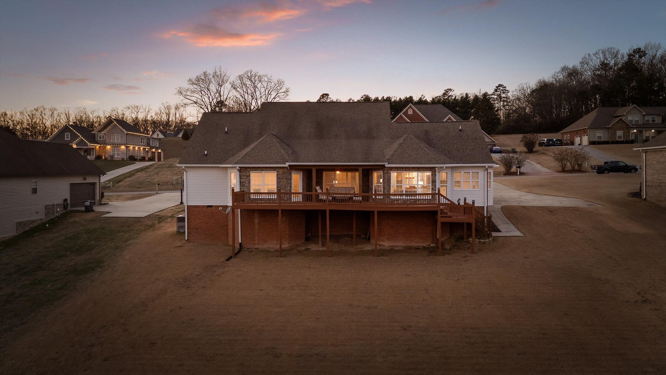 140 Thorncrest Drive