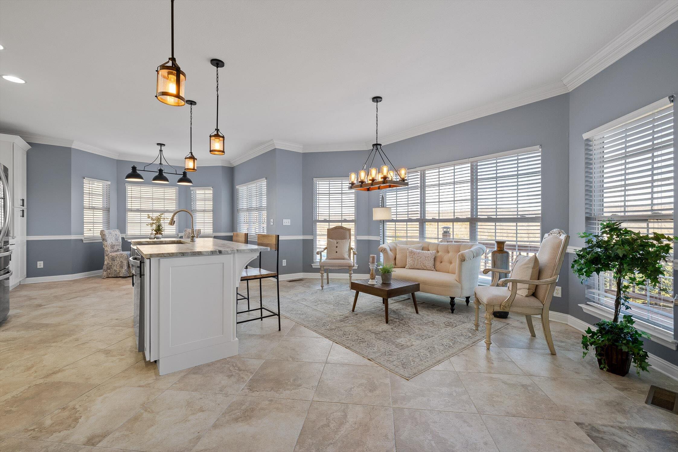 140 Thorncrest Drive