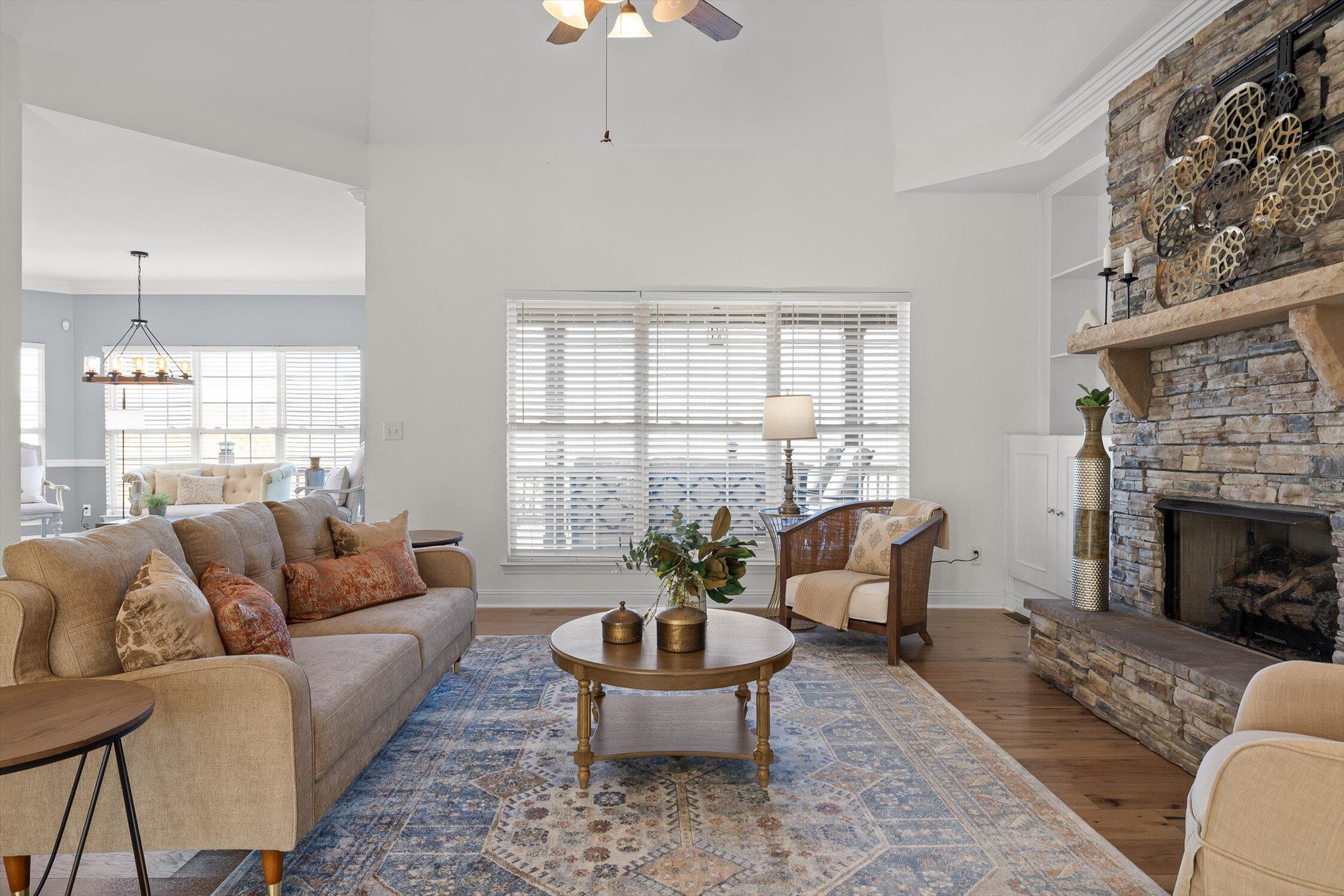 140 Thorncrest Drive