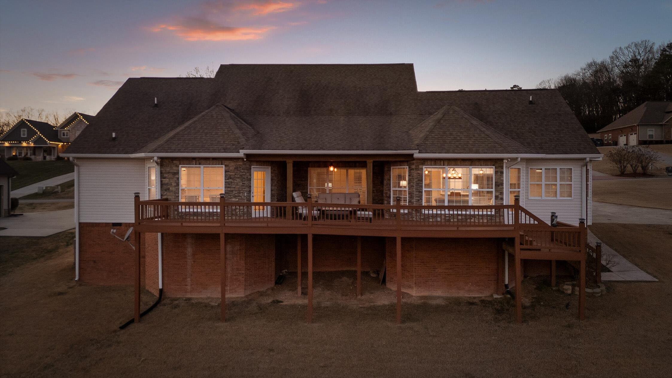 140 Thorncrest Drive