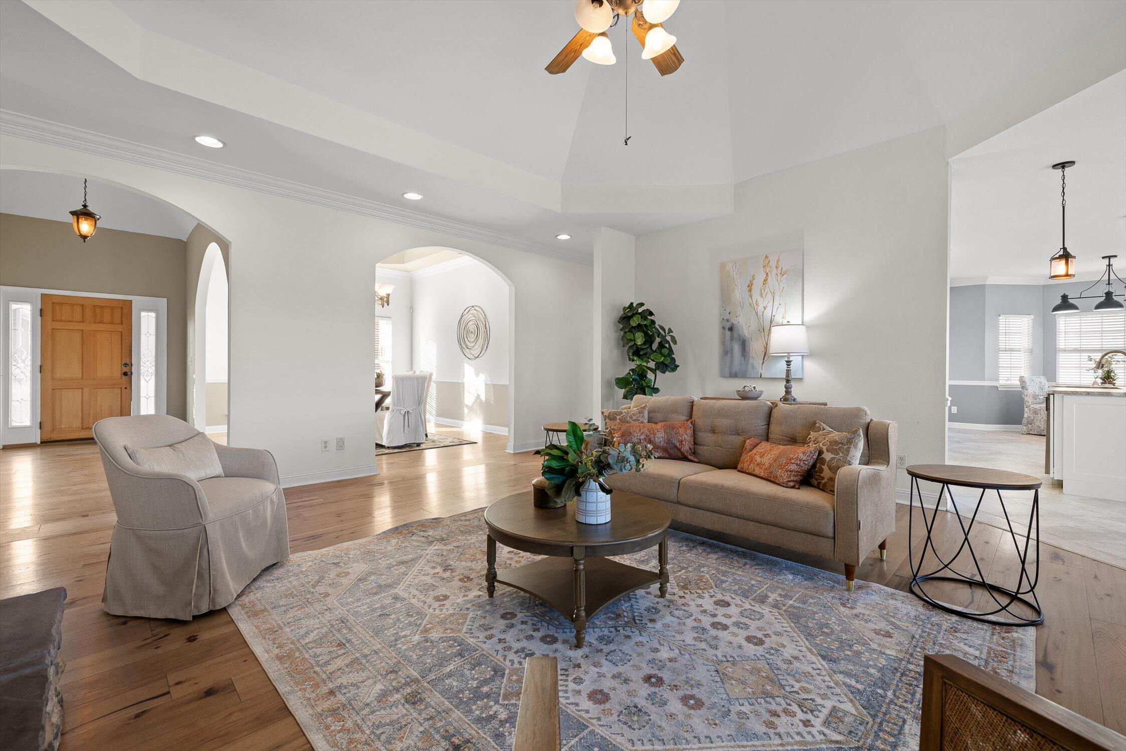 140 Thorncrest Drive