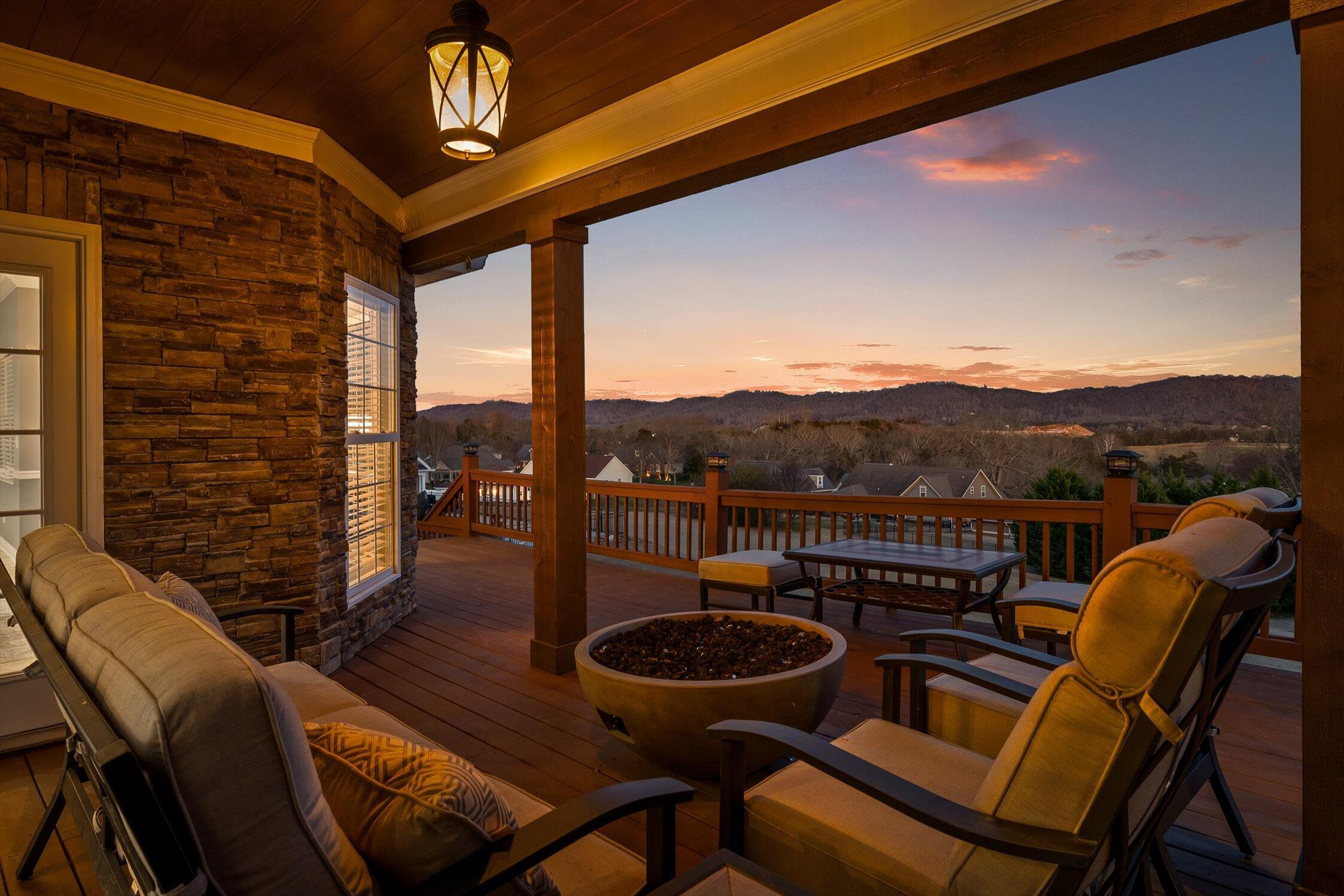 140 Thorncrest Drive