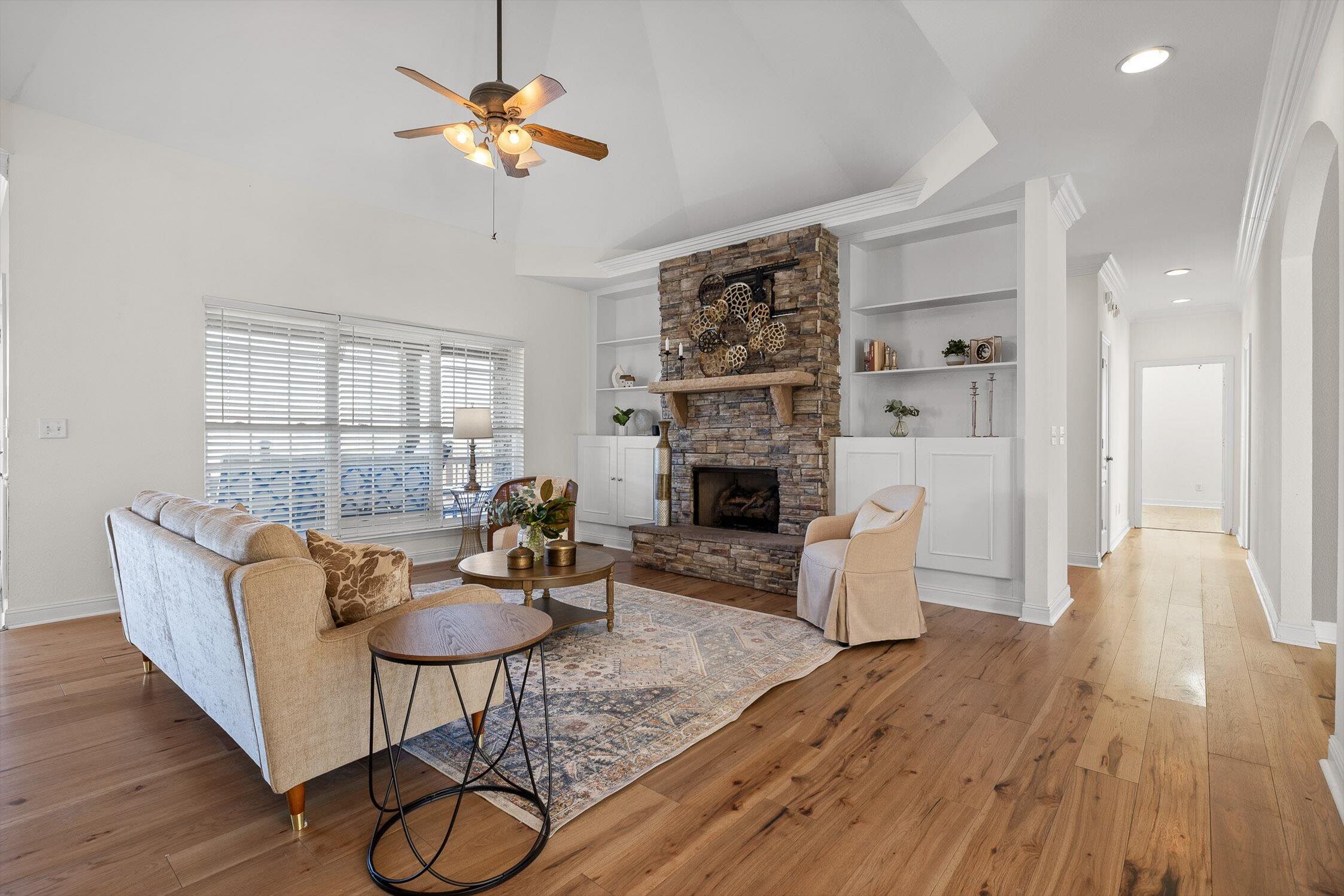 140 Thorncrest Drive