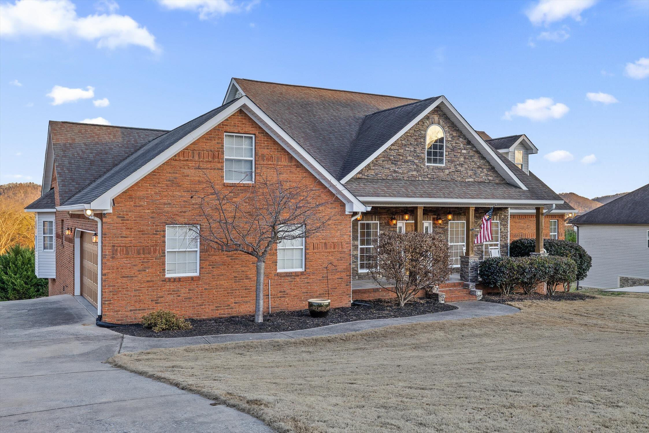 140 Thorncrest Drive