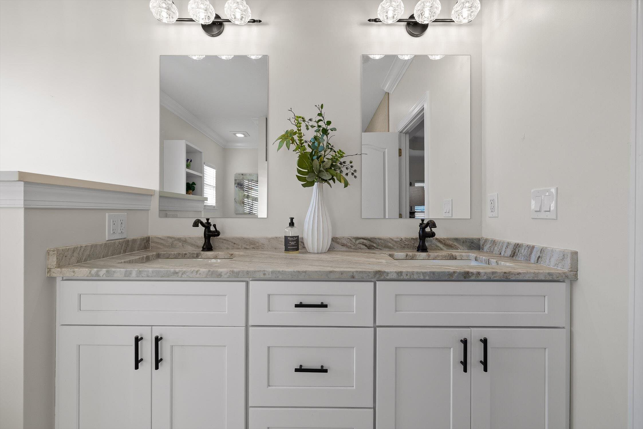 140 Thorncrest Drive