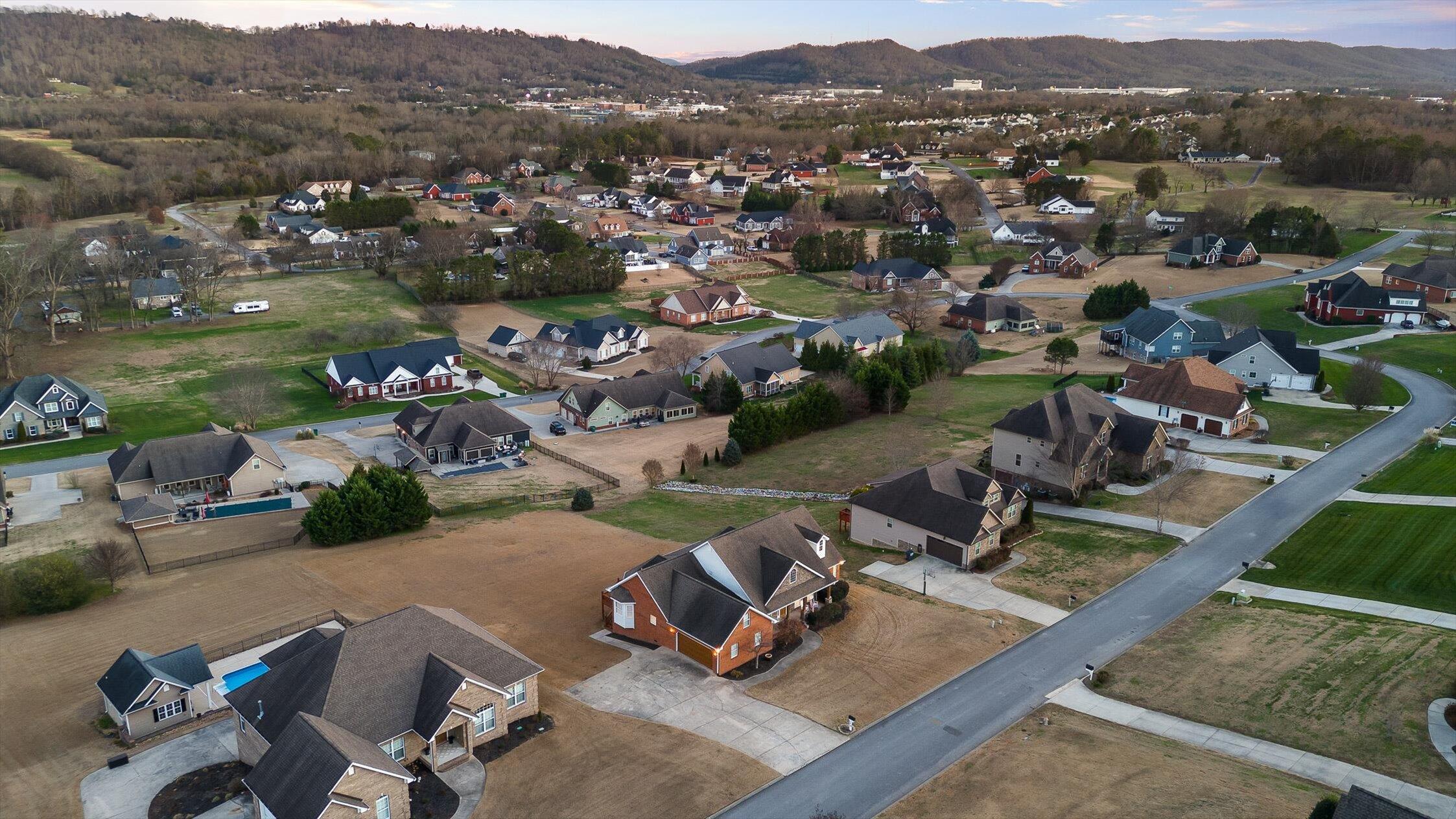 140 Thorncrest Drive