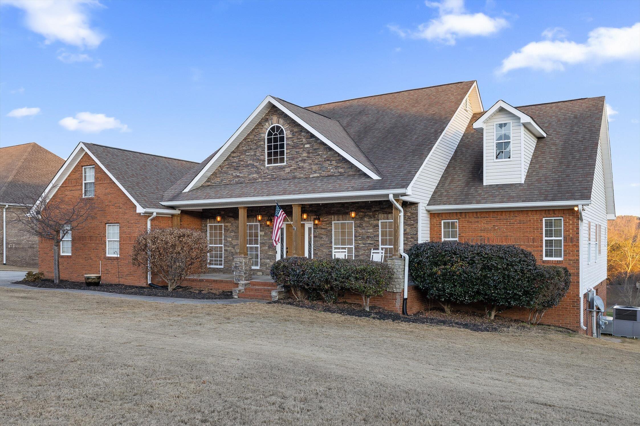 140 Thorncrest Drive