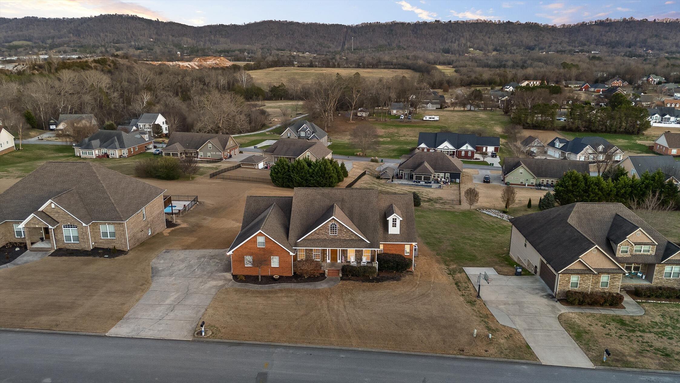 140 Thorncrest Drive