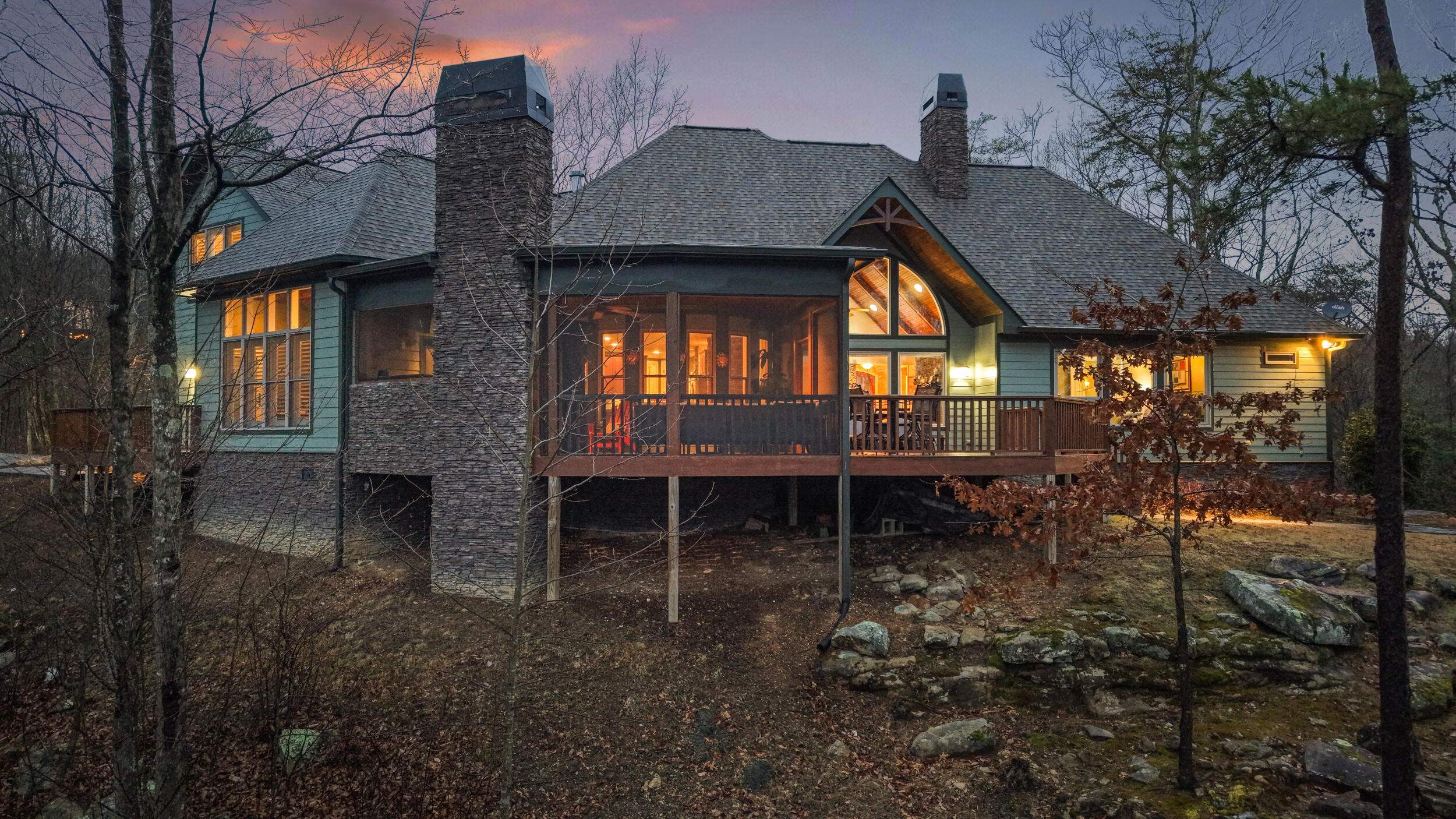 2958 Bluff View Drive W