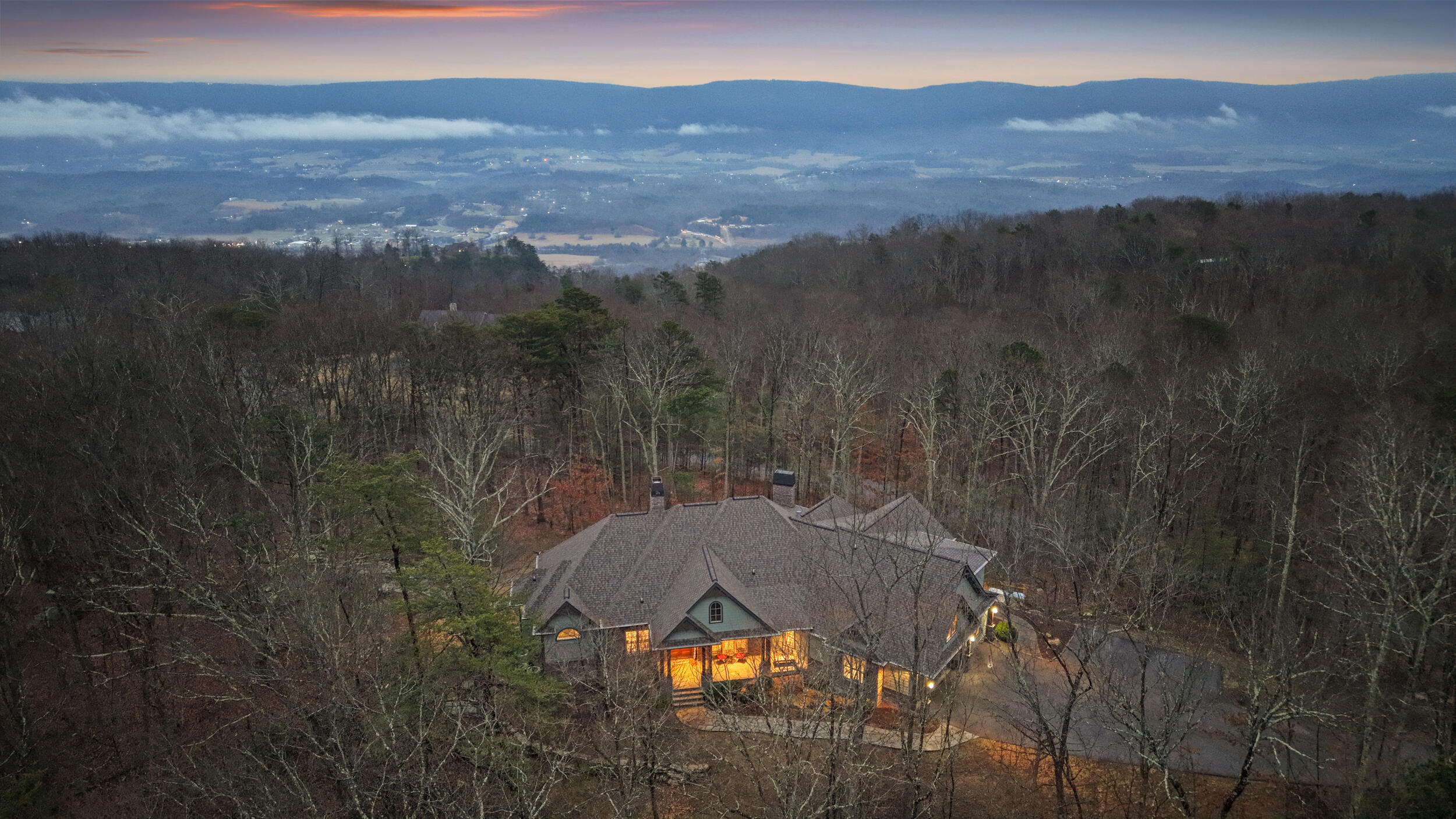 2958 Bluff View Drive W