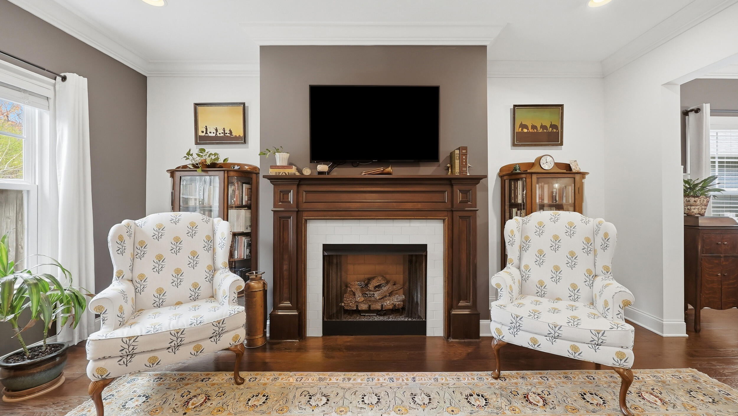 555 Deer Valley Drive