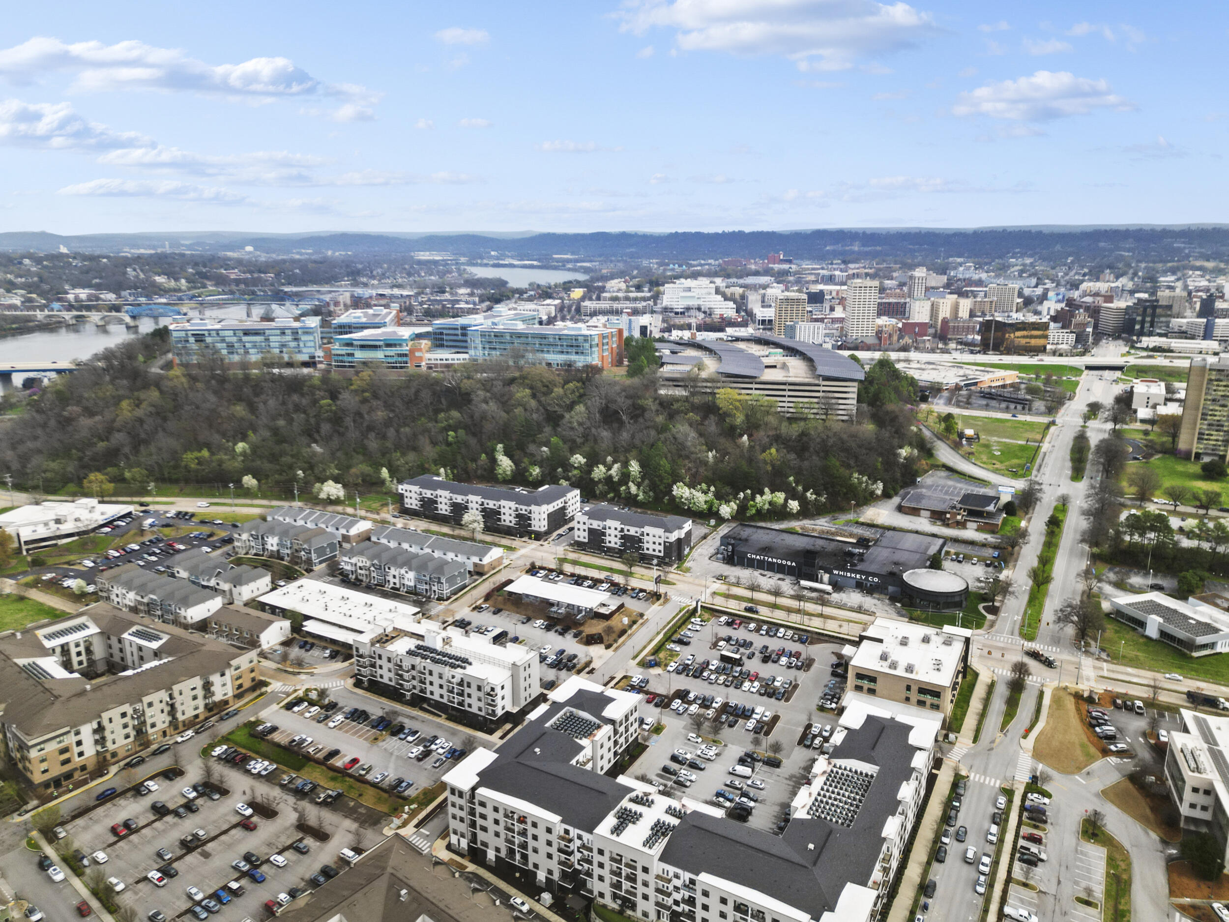 804 Riverfront Parkway, 302