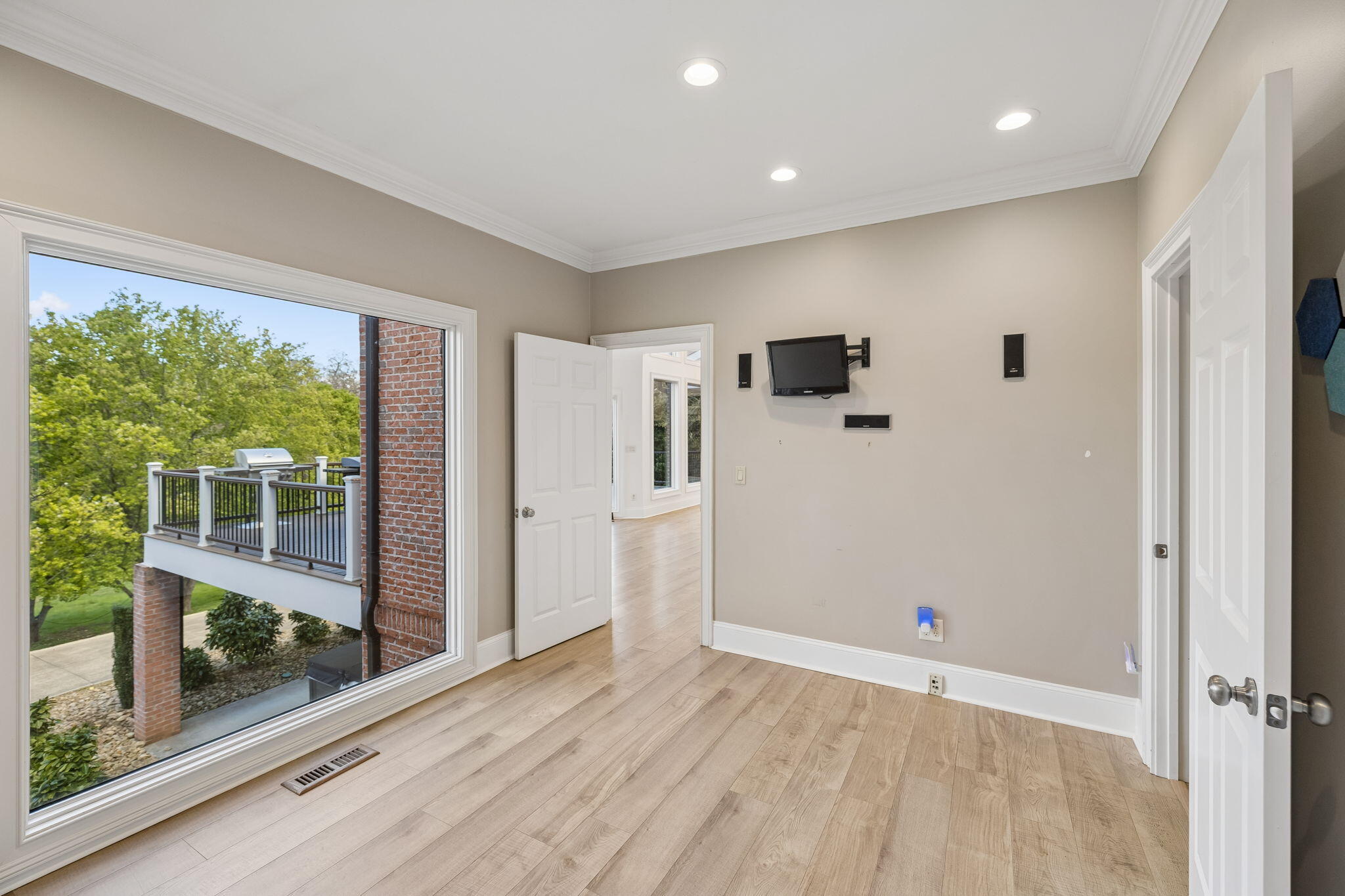 903 Channel View Lane