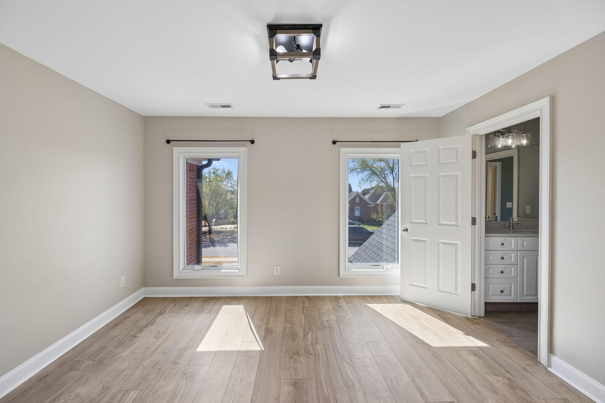 903 Channel View Lane