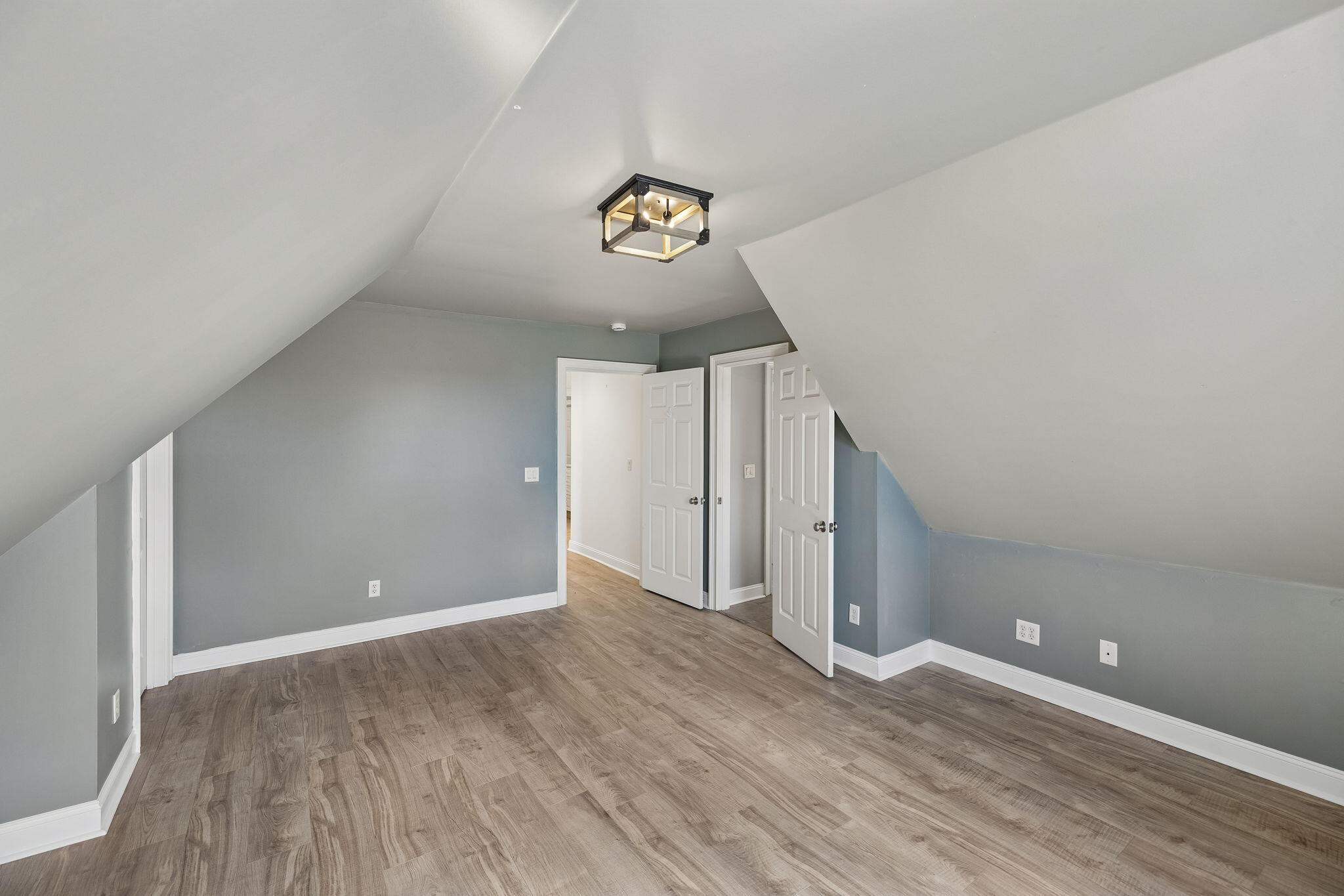 903 Channel View Lane