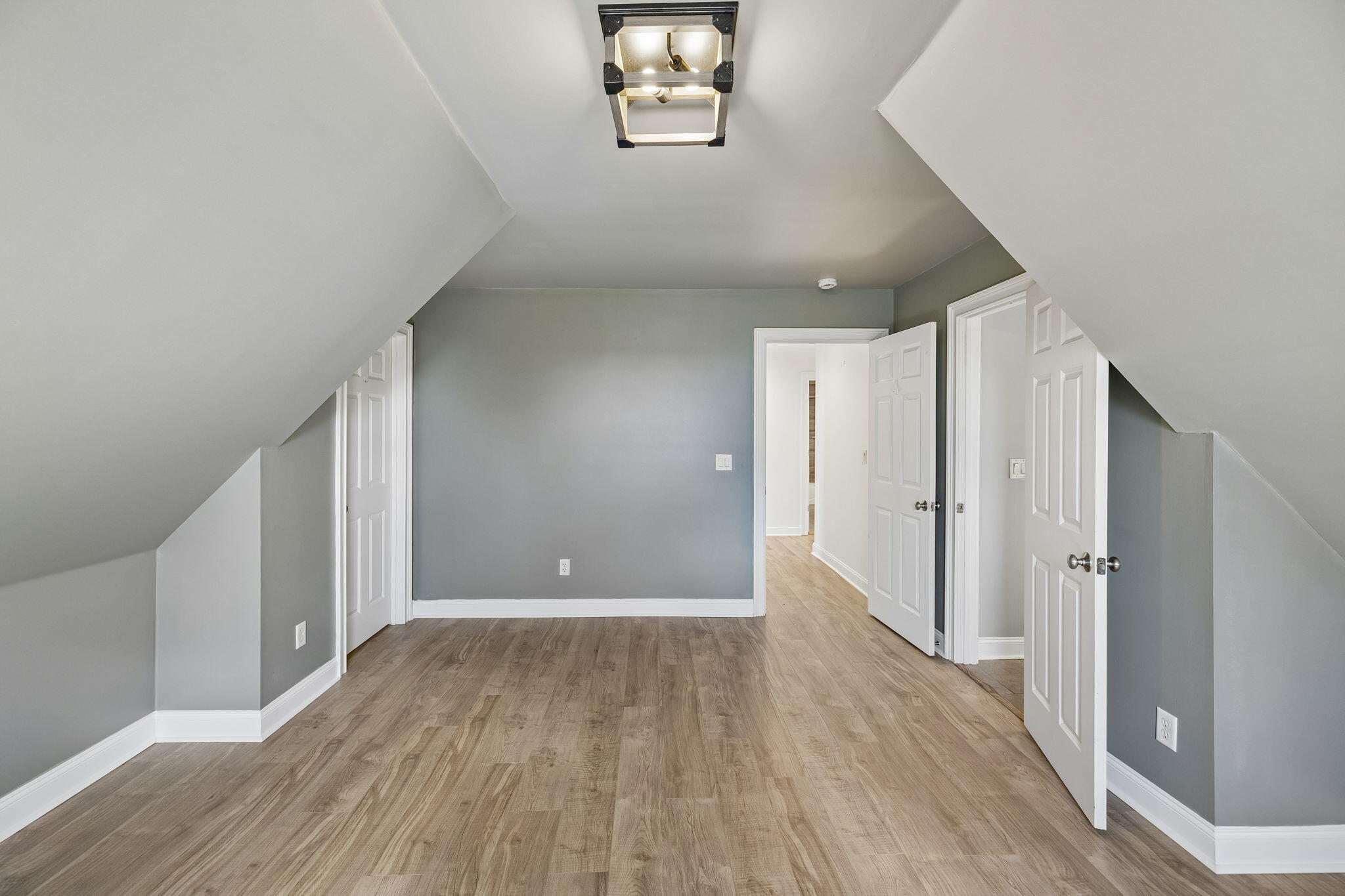 903 Channel View Lane